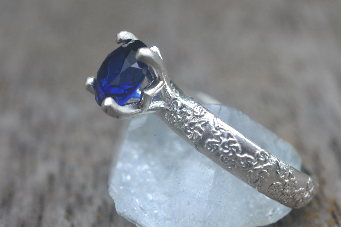 8mm Blue Sapphire Solitaire Ring in Silver