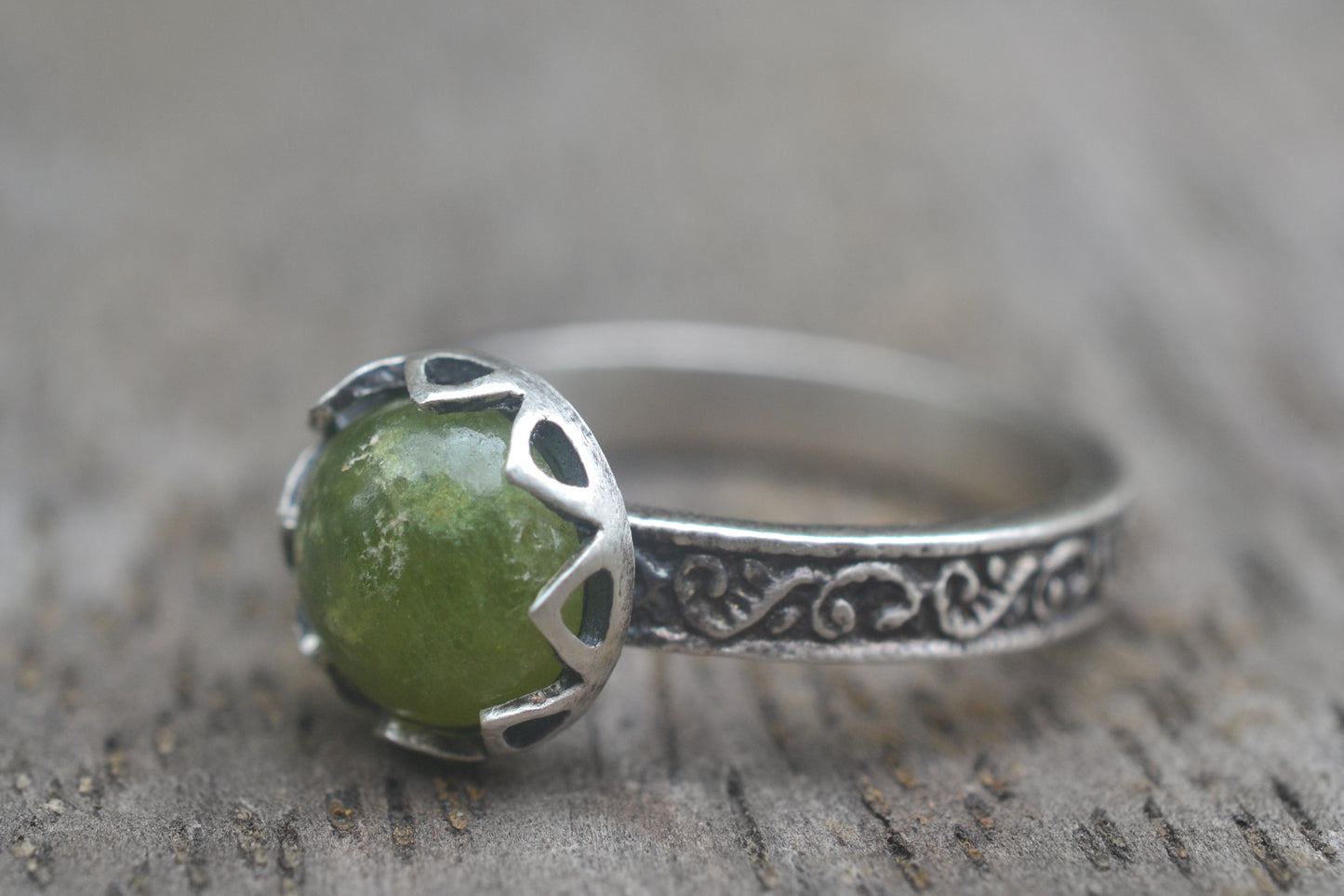 Vesuvianite Ring in Oxidised Leafy Silver