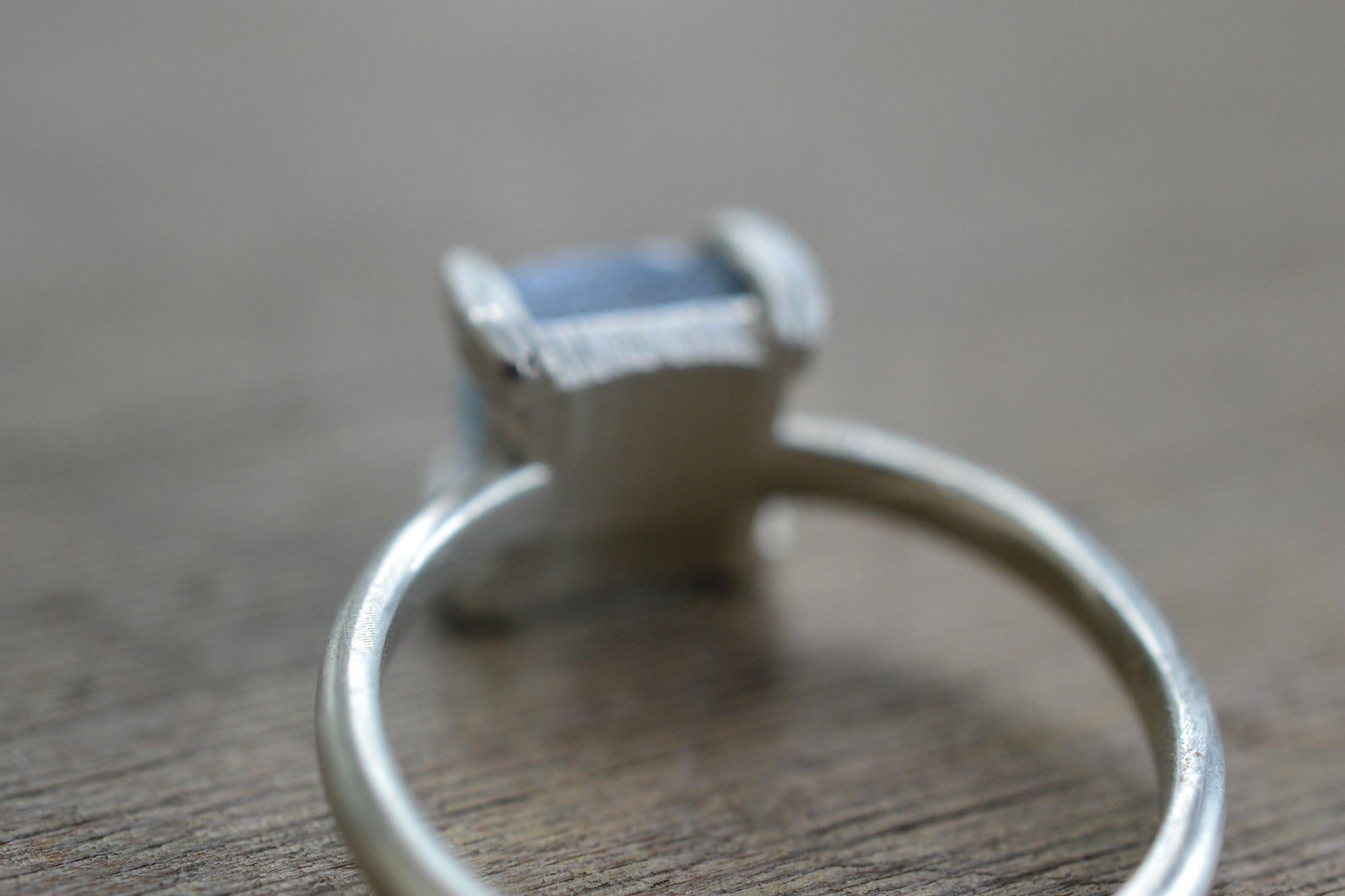Stripy Gemstone Ring in 925 Silver