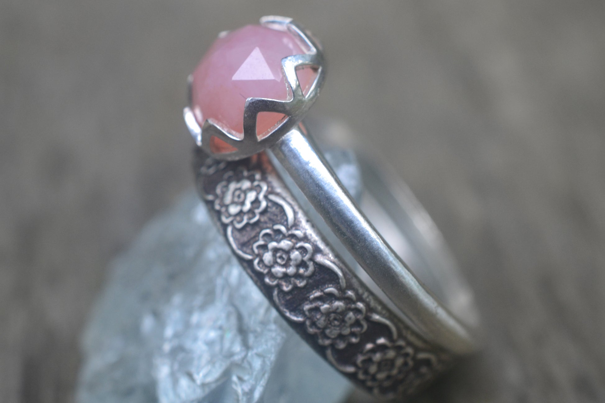 Crysanthemum Wedding Set With Pink Opal