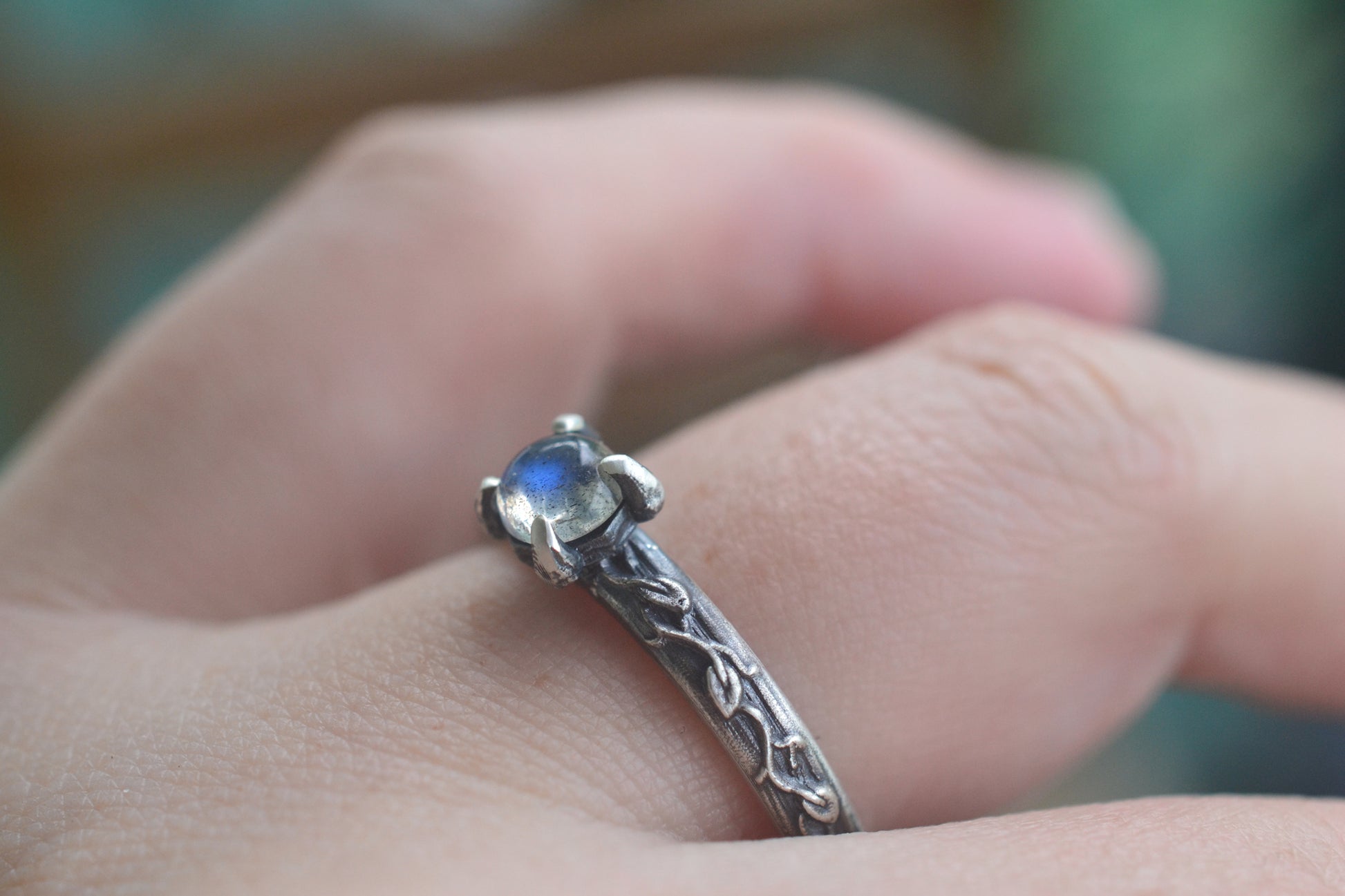 vine leaf ring in oxidised silver with labradorite