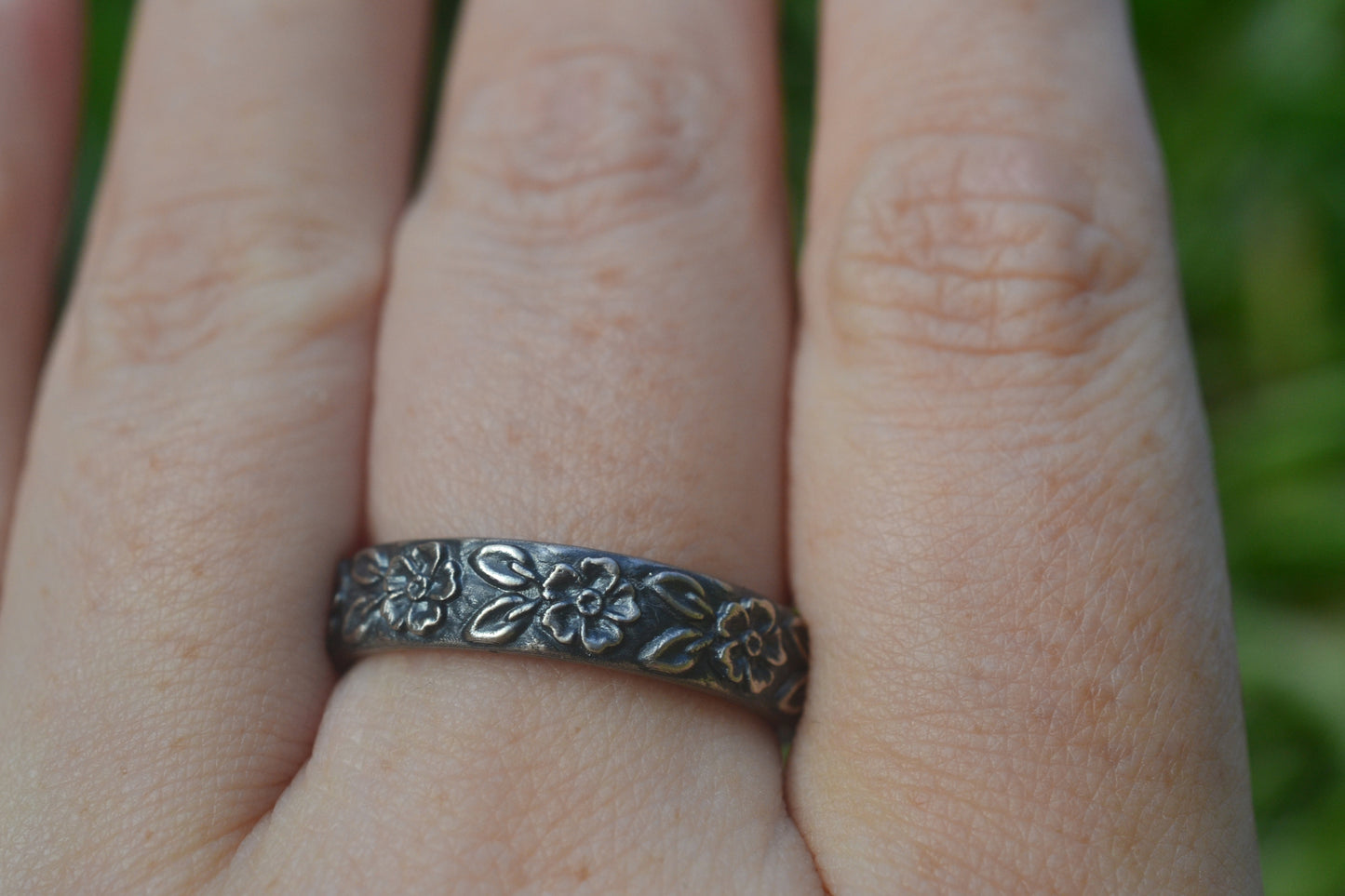 Oxidised 925 Sterling Silver Rose Wedding Band