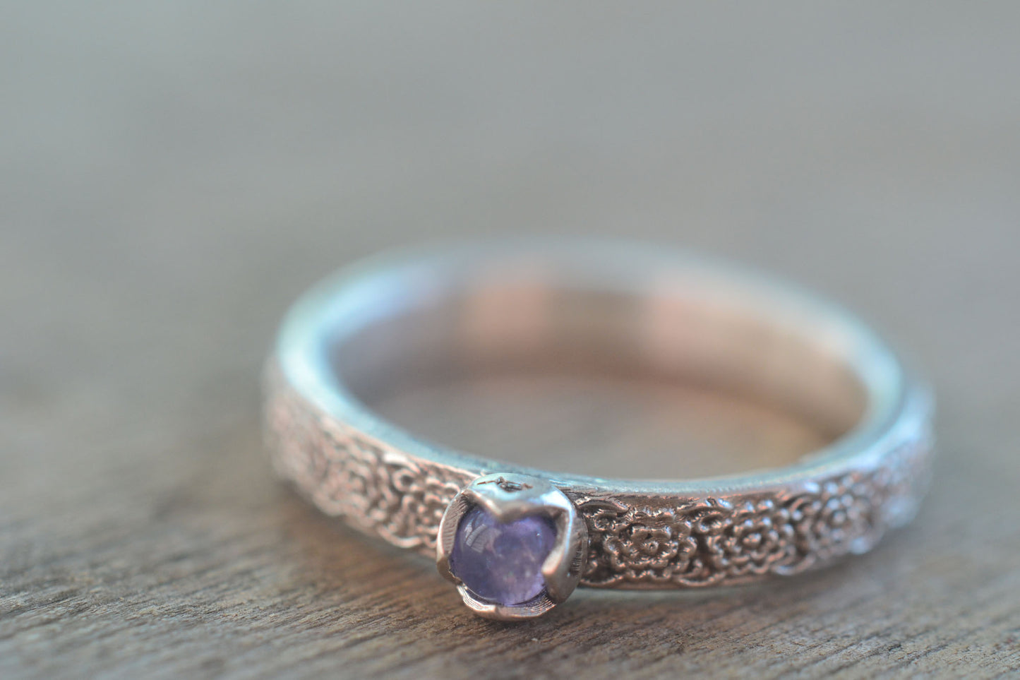 3mm Tanzanite Ring With Flower Pattern