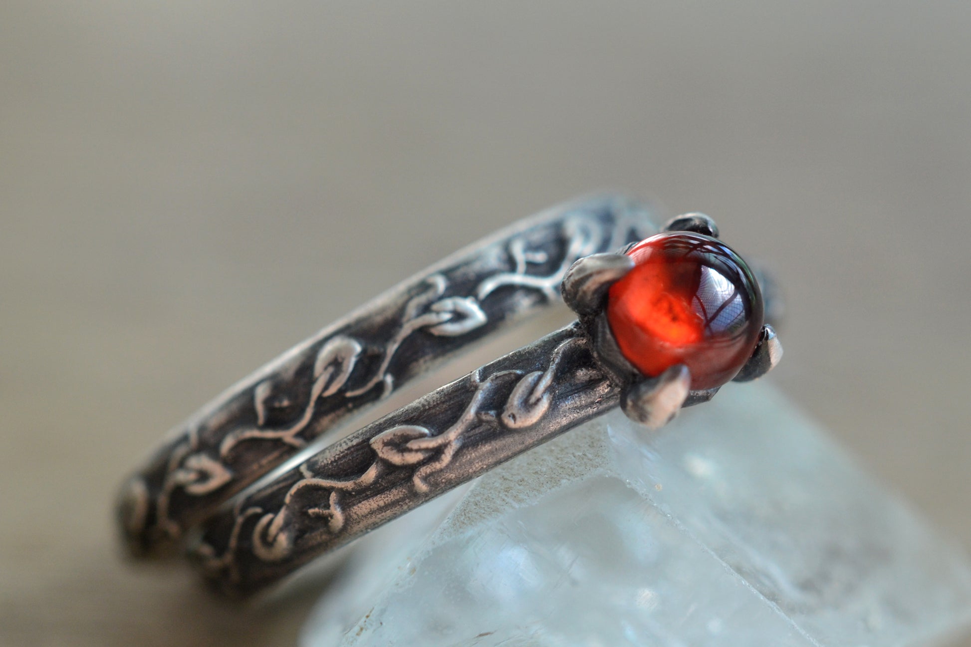natural garnet crystal wedding set for women