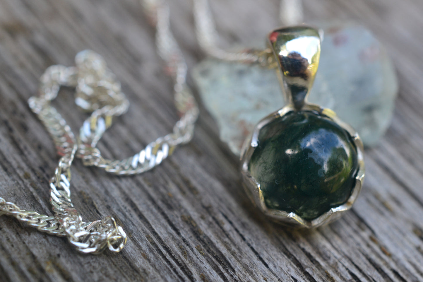 10mm Moss Agate Pendant in Silver