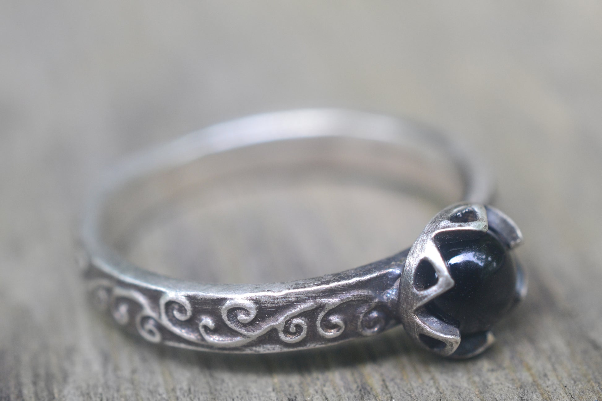 Black Onyx Cabochon Ring With Swirl Pattern