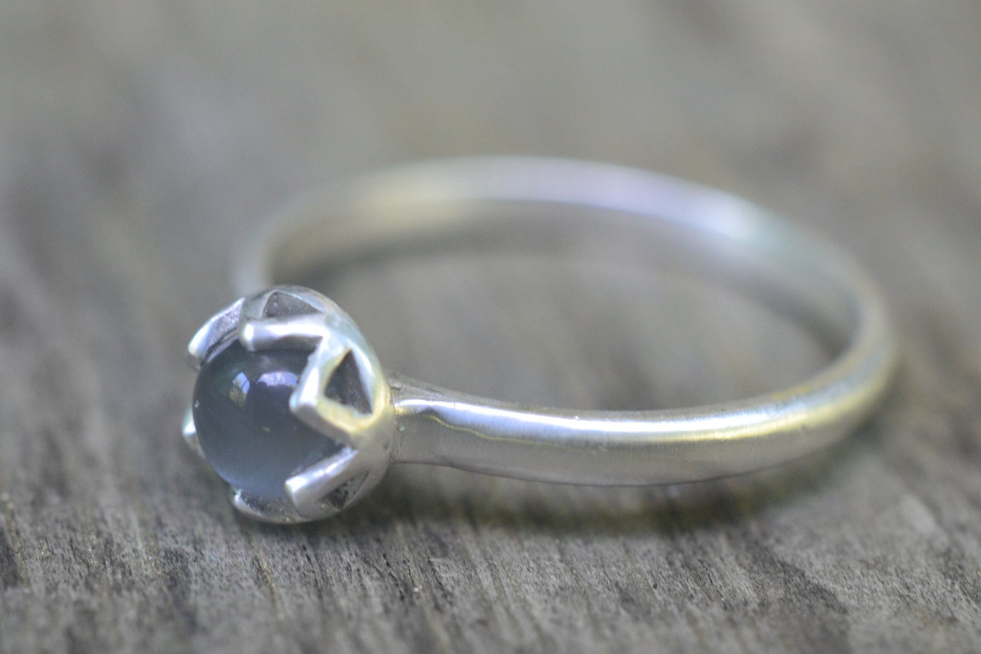 925 Sterling Ring with 5mm Grey Moonstone