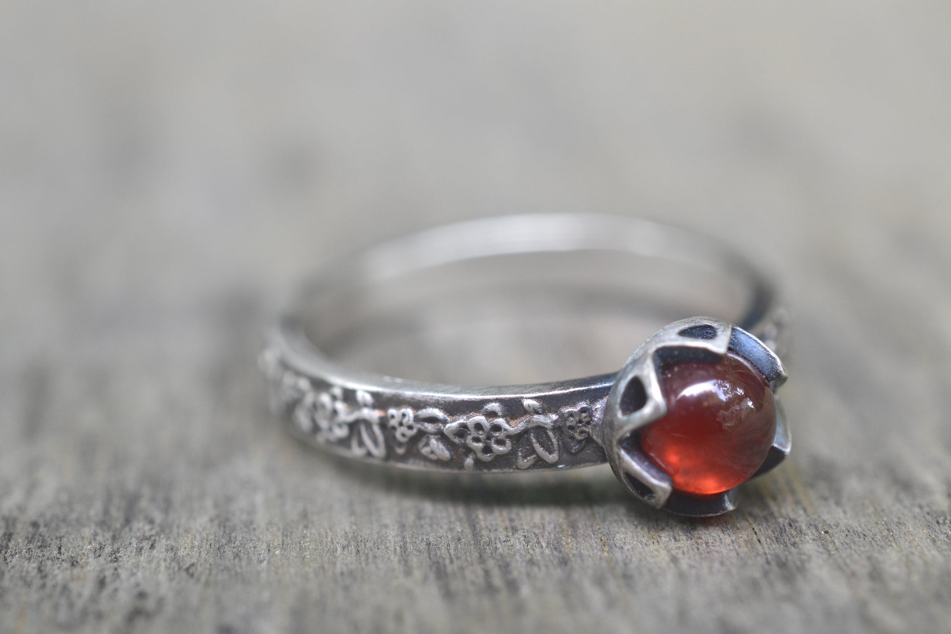 Hessonite Garnet Ring With Rosebush Design