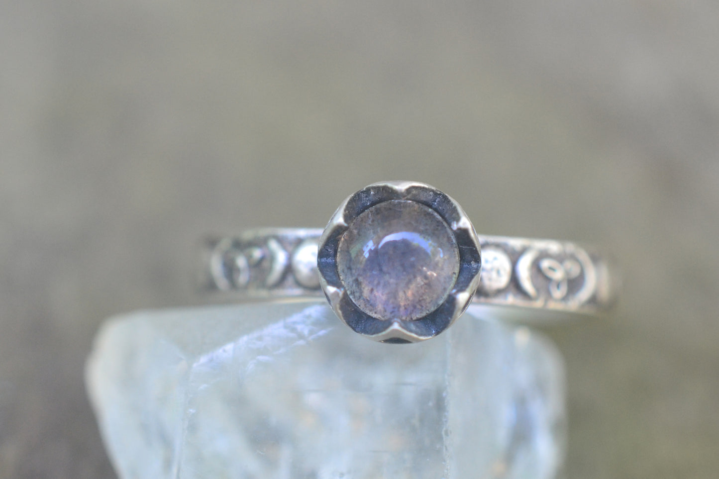 Blue Fire Labradorite Moon Phase Ring in Silver