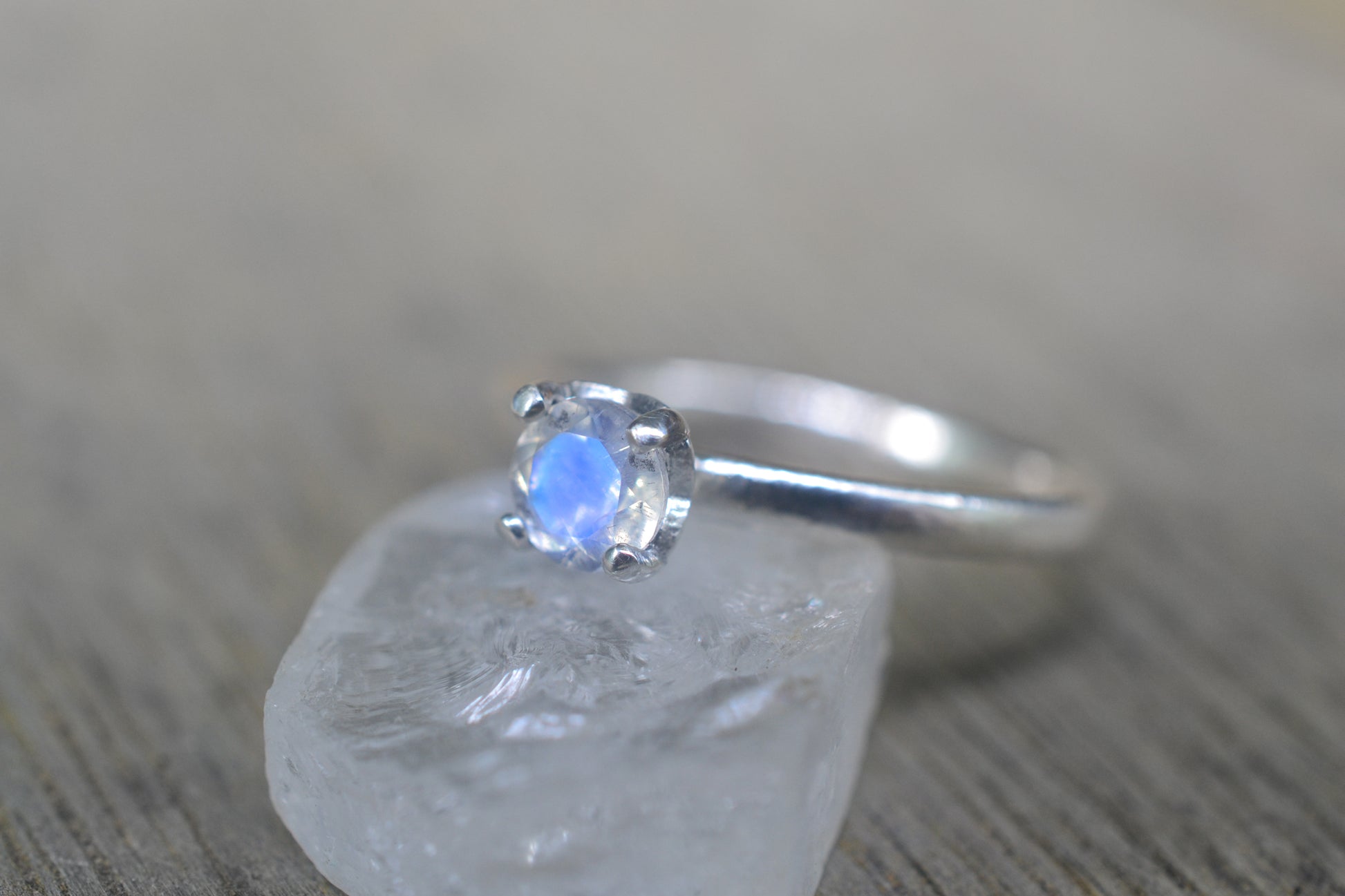 5mm Rainbow Moonstone Solitaire Ring in Silver