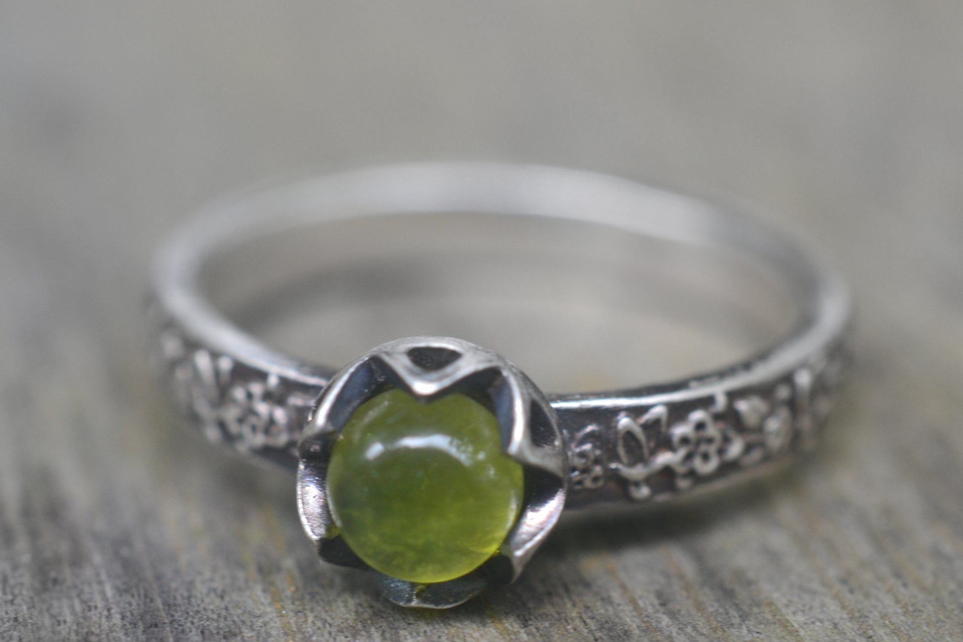 Patterned Silver Posy Ring With Natural Green Crystal