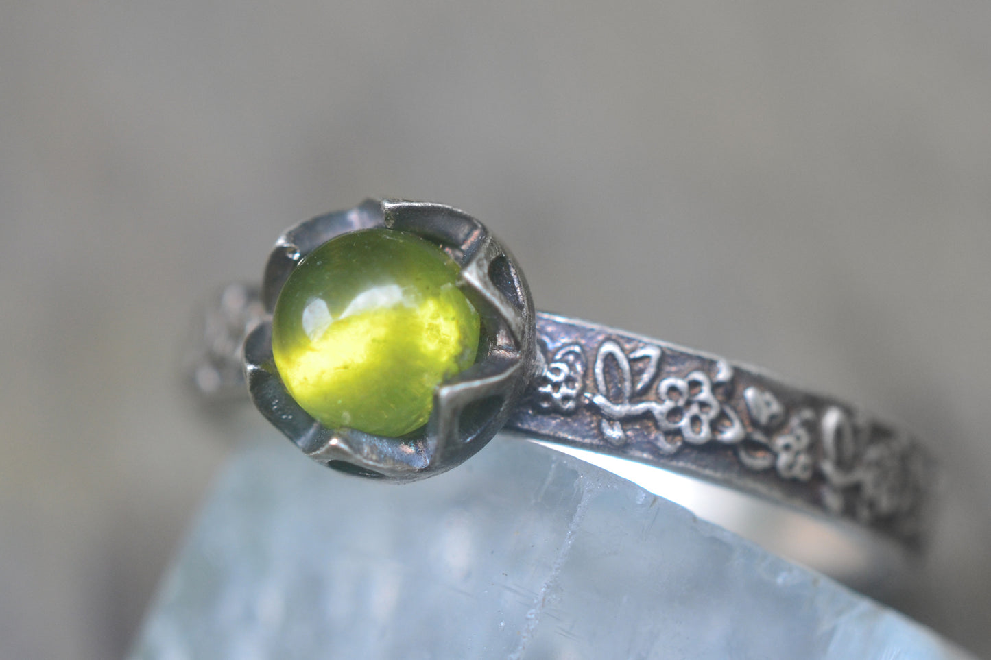 Rose Leaf Poesy Ring With Vesuvianite Gem