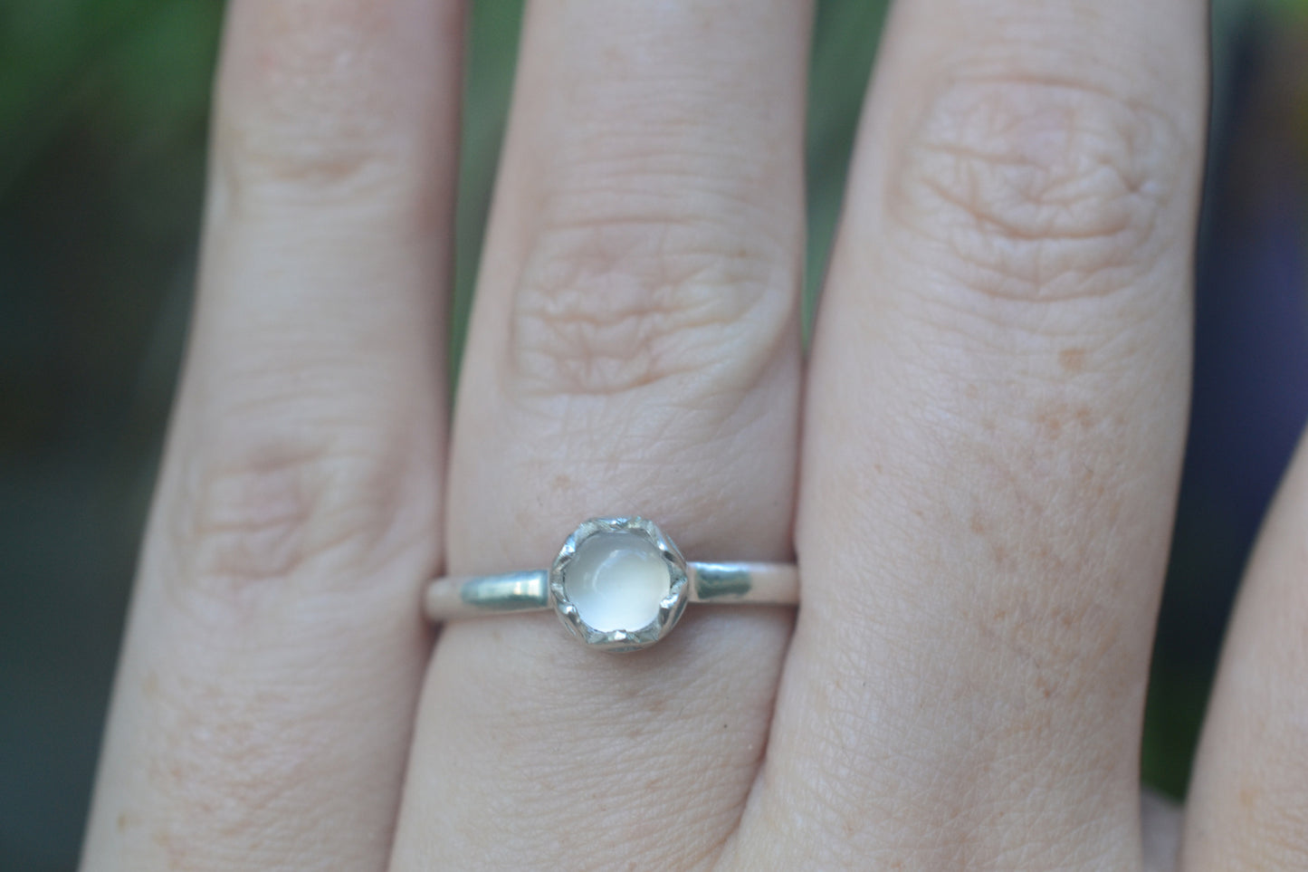 Womens Moonstone Promise Ring in 925 Silver