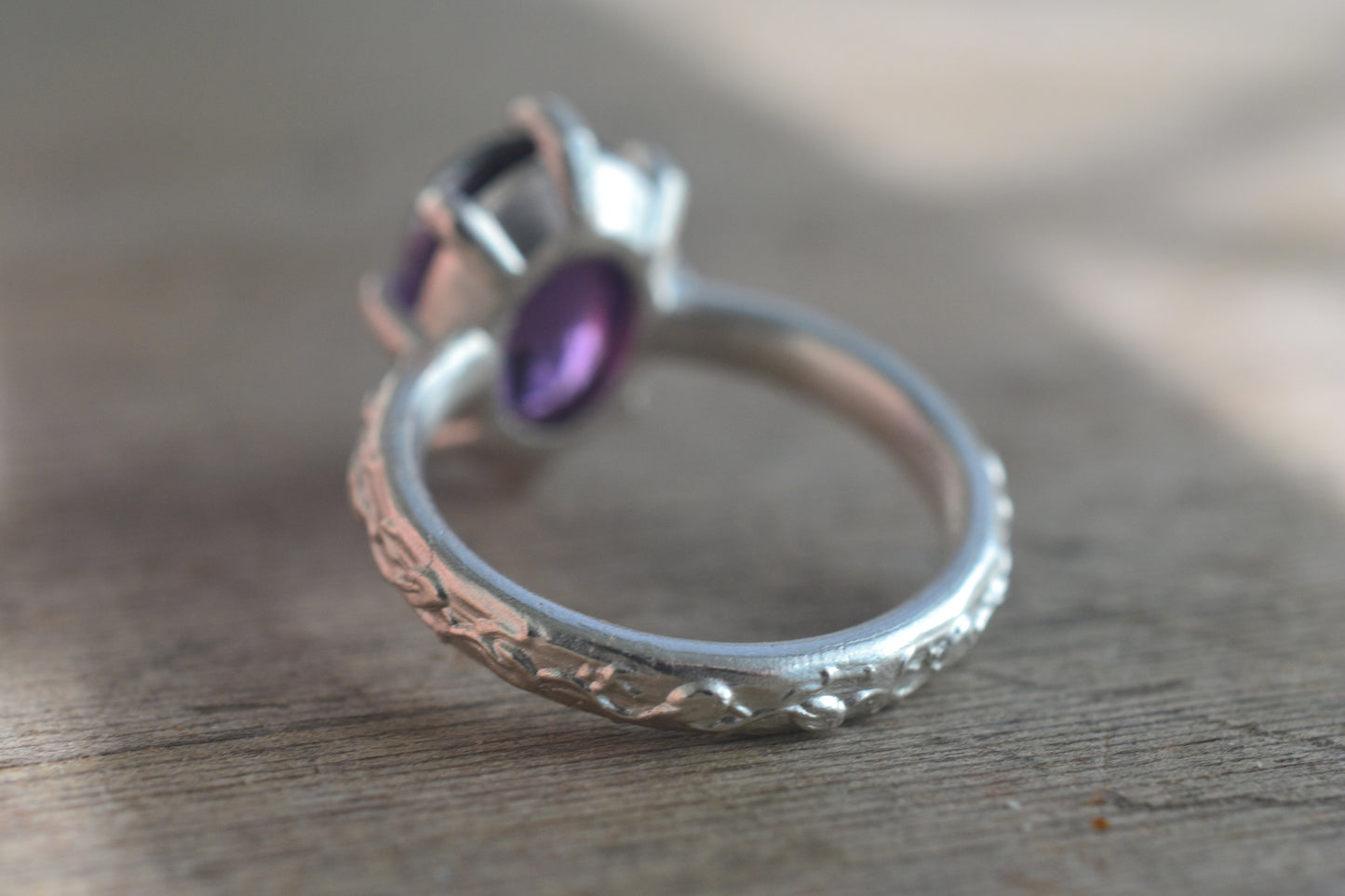 Womens Amethyst Vine Leaf Ring in 925 Silver