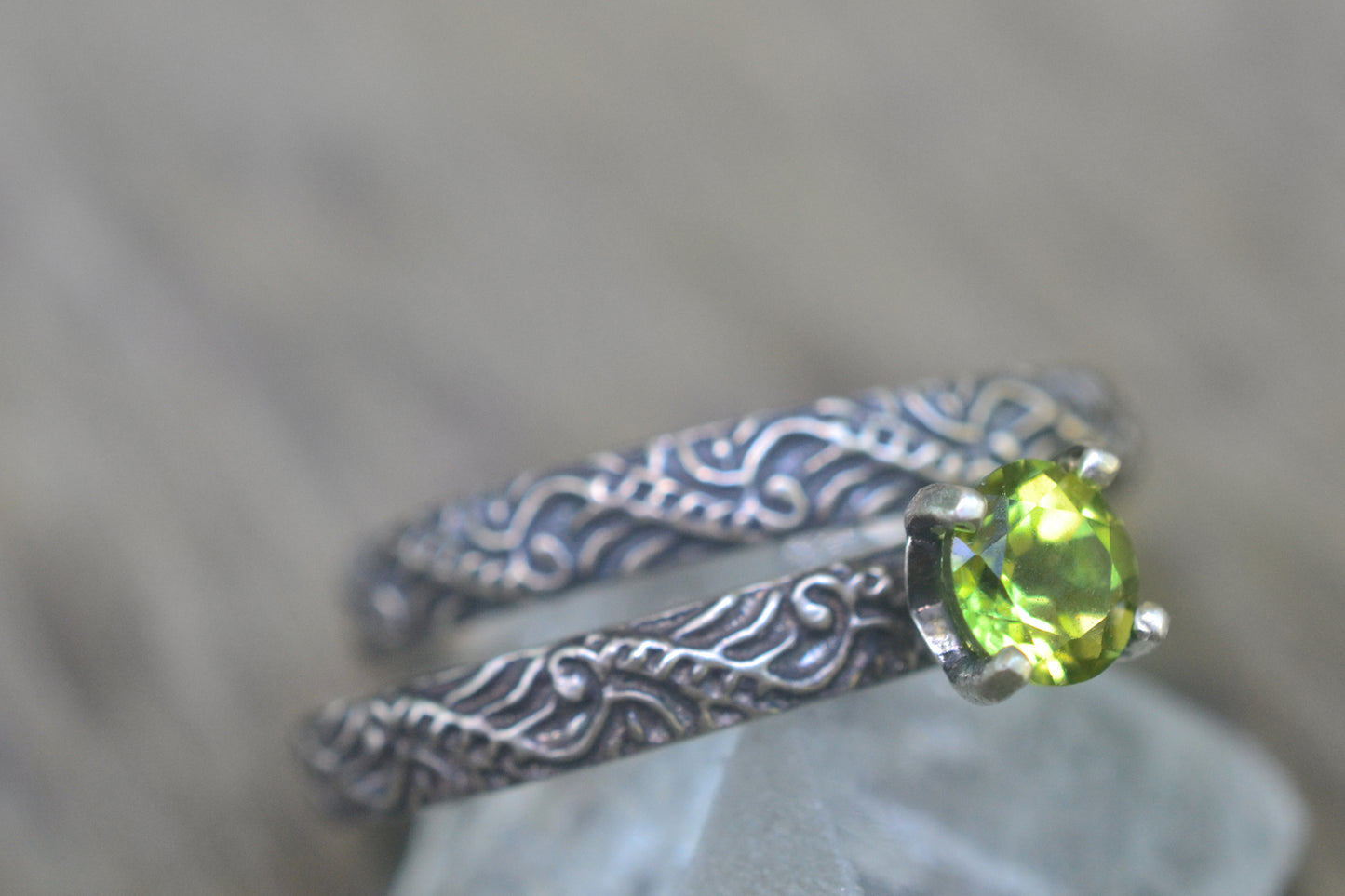 Green Peridot Wedding Ring Set in Silver