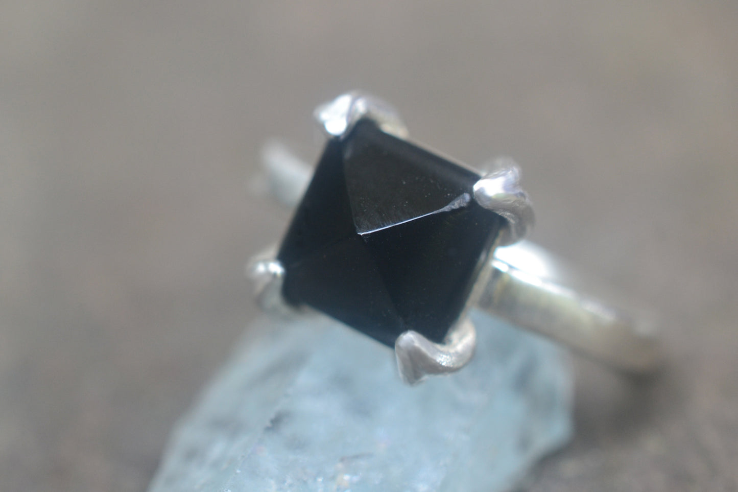 8x8mm Black Onyx Point Ring in Silver