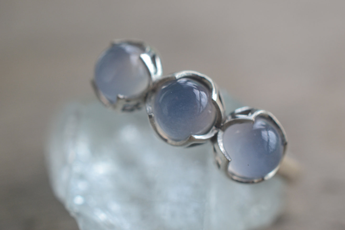 Multistone Chalcedony Cabochon Ring in Silver