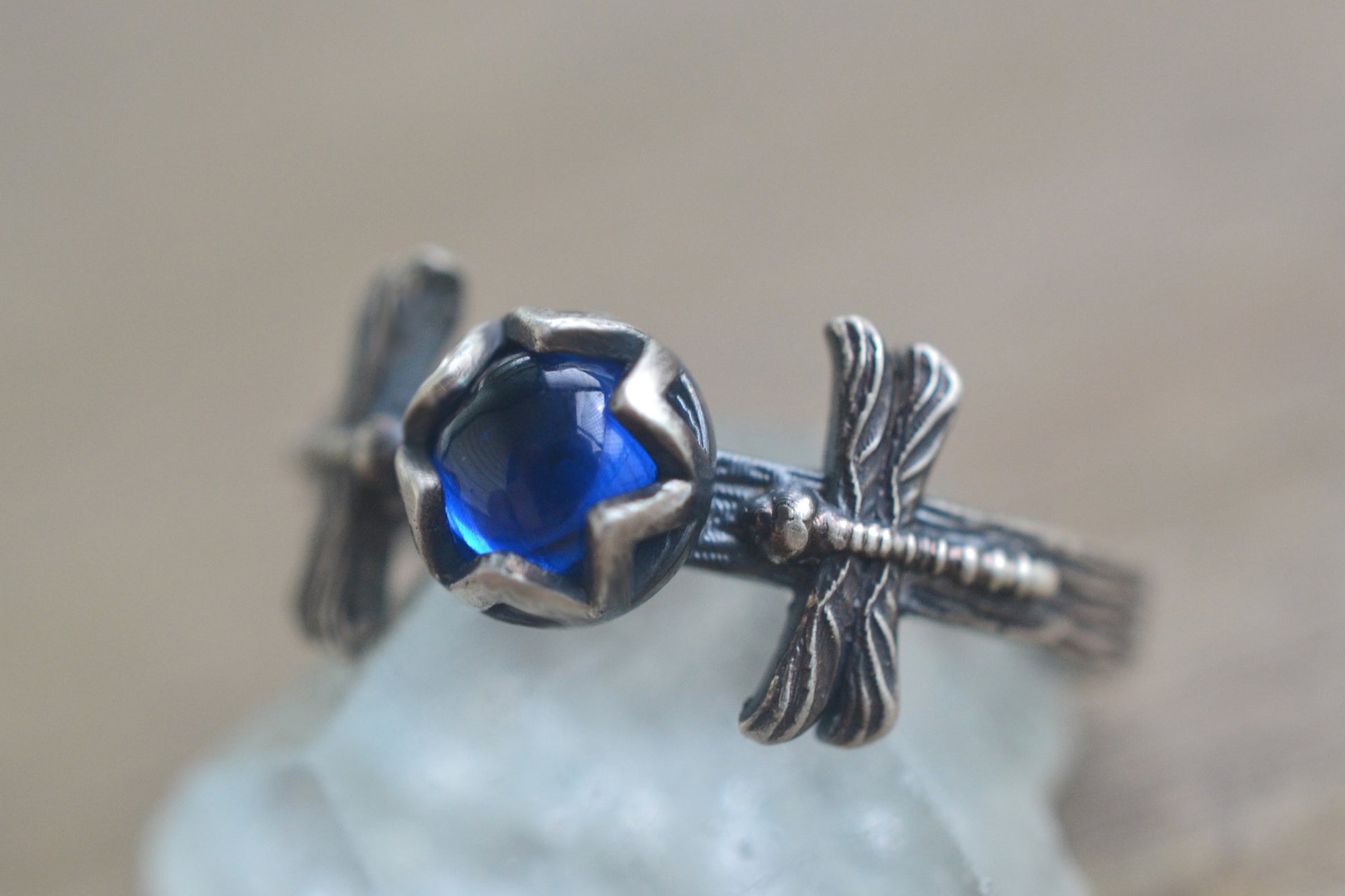 Blue Spinel Gemstone Ring With Dragonflies