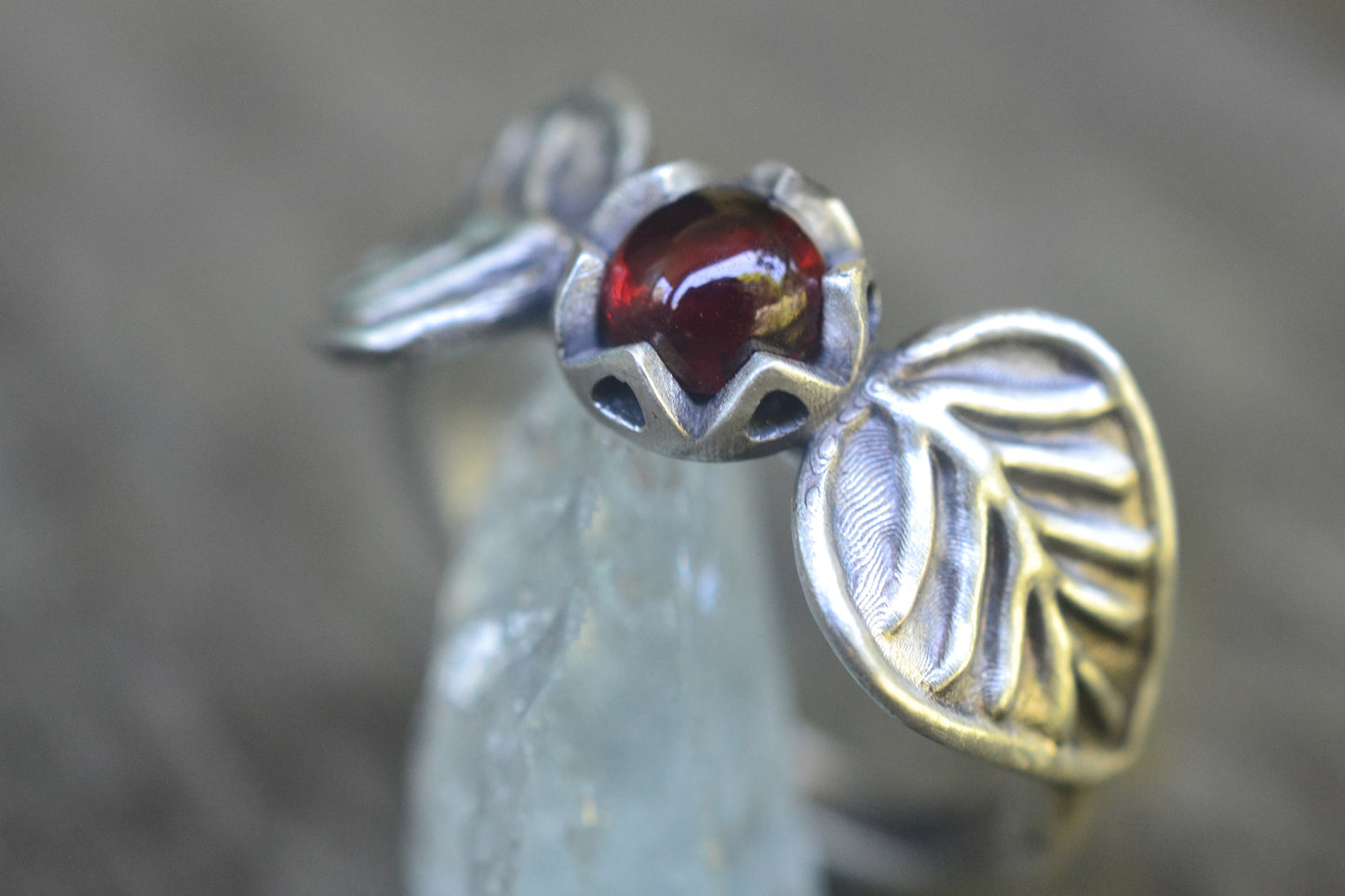 Natural Garnet Gemstone Ring with Leaves