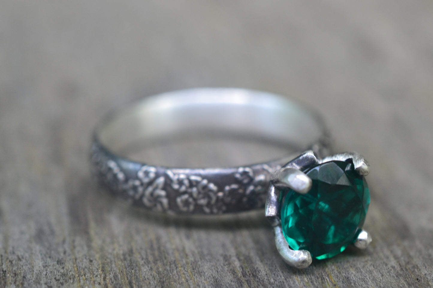 8mm Faceted Emerald Solitaire Ring in Silver