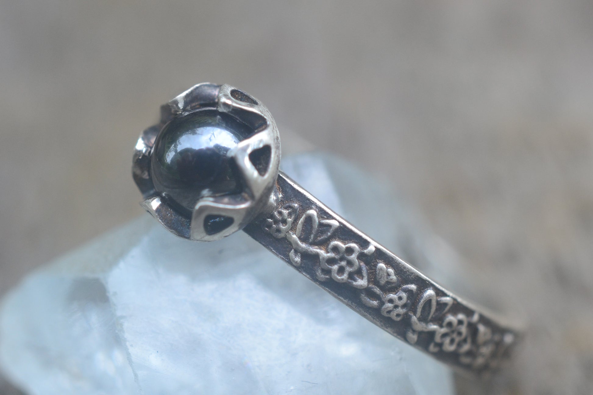 Silver Rose Leaf Bezel Ring With Hematite