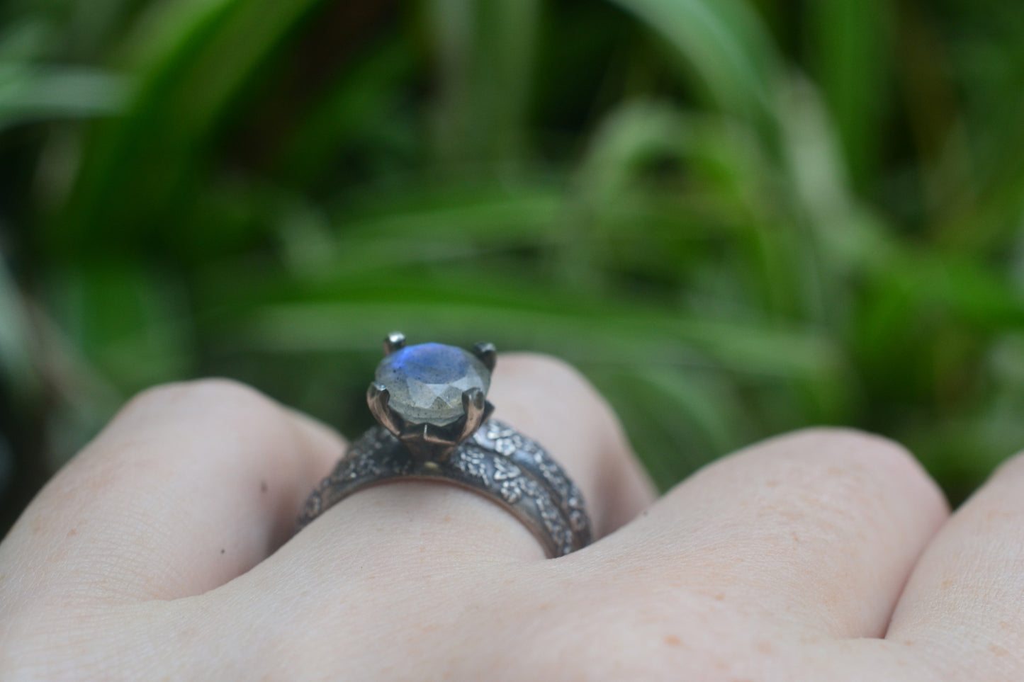 womens floral silver bridal ring set with labradorite