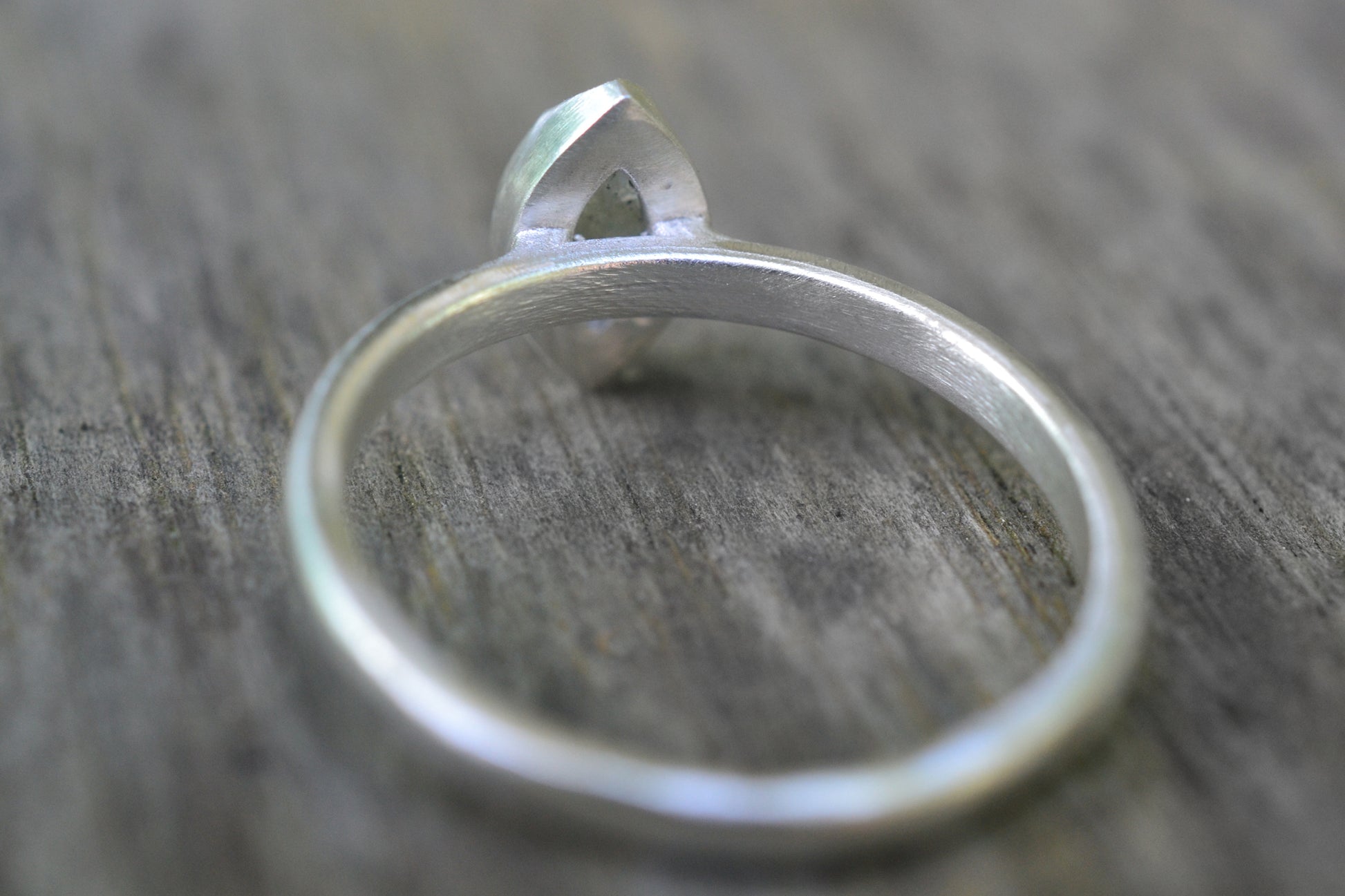 Open Backed Bezel Set Labradorite Ring in Silver