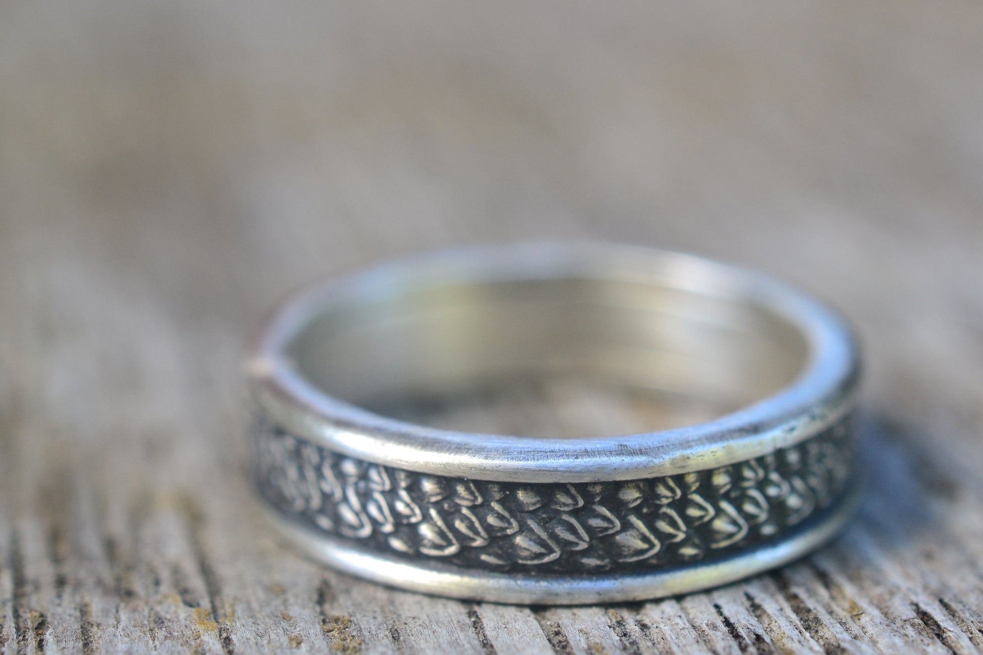 Dragon Scale Wedding Band With Bevelled Edges