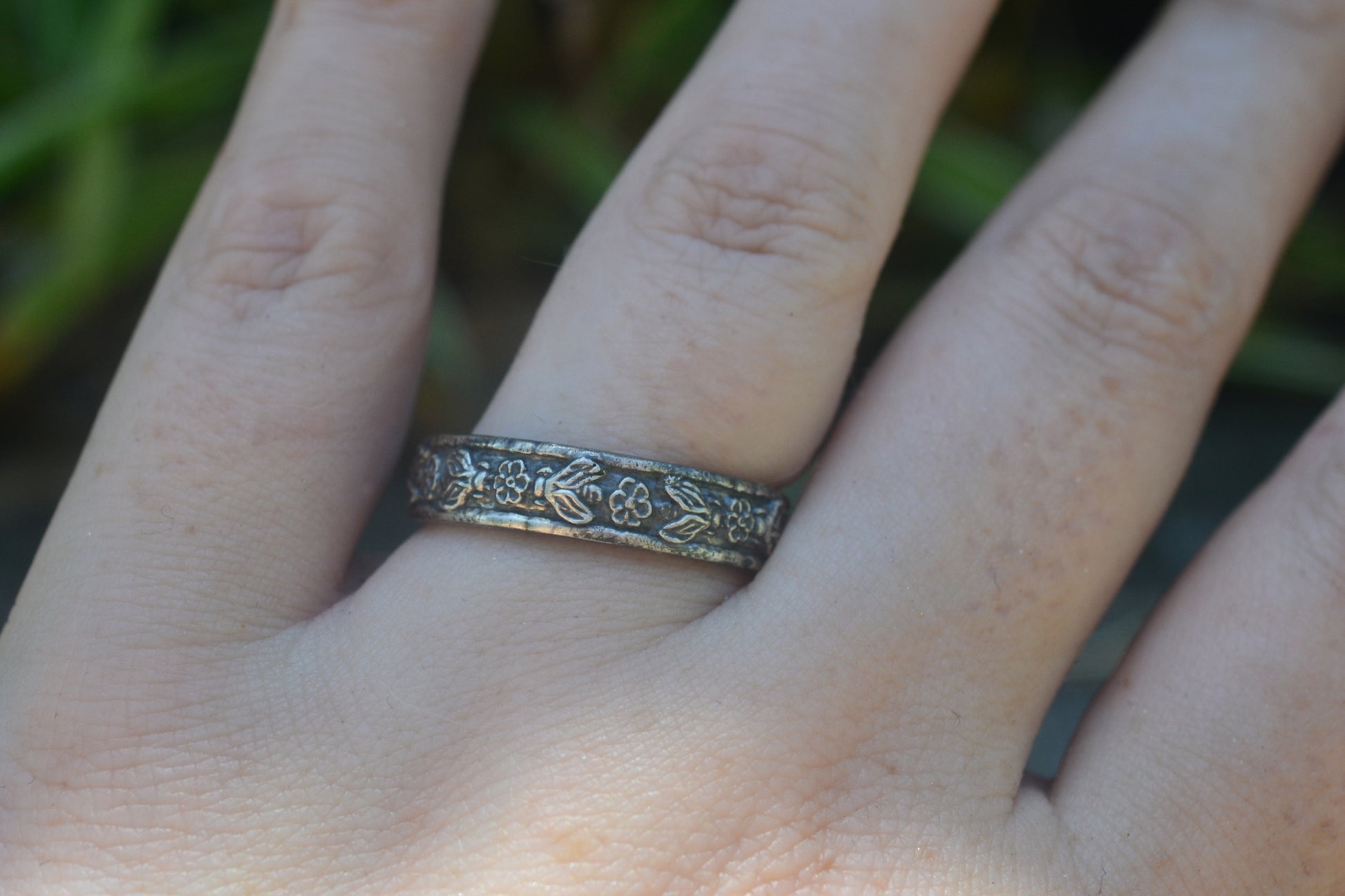 Mans Rose & Bee Wedding Band in Silver