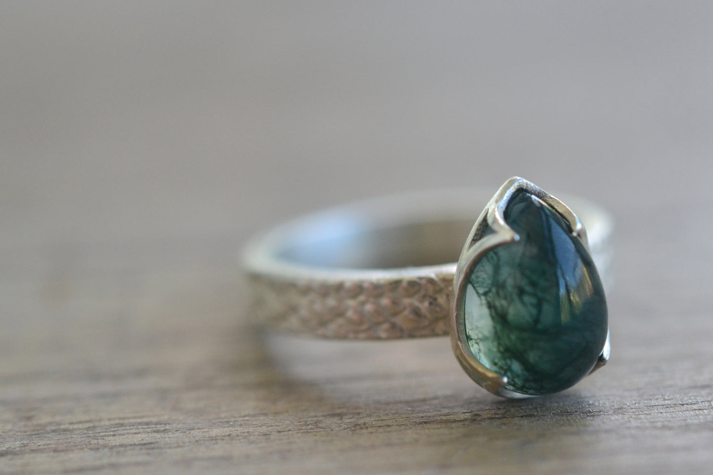 Dragon Scale Ring With Moss Agate Stone