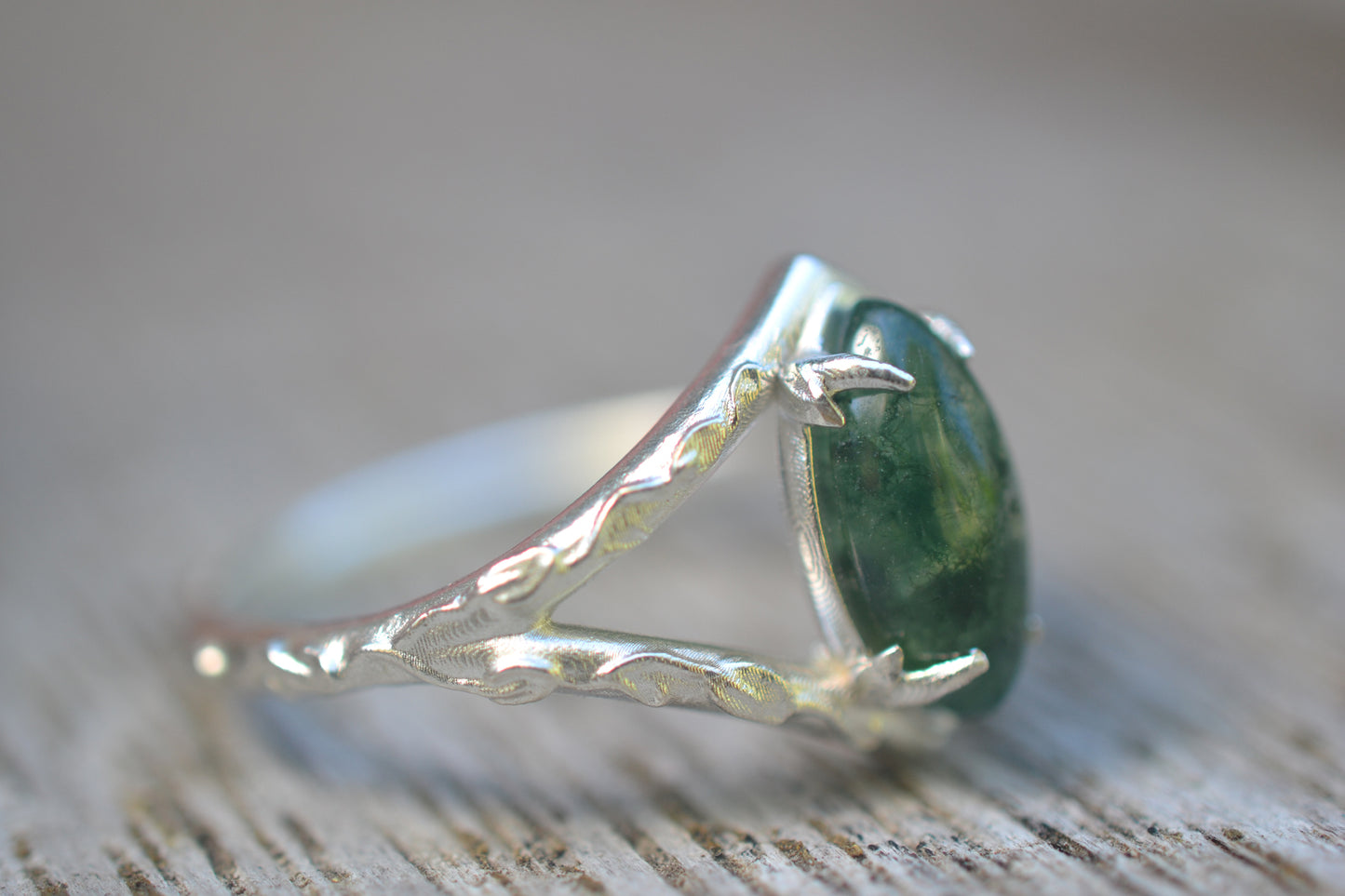 Moss Agate Engagement Ring With Leaf Pattern