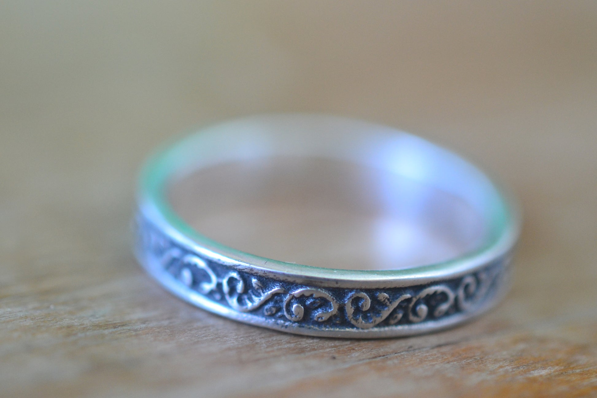 Womens Narrow Silver Fern Wedding Ring