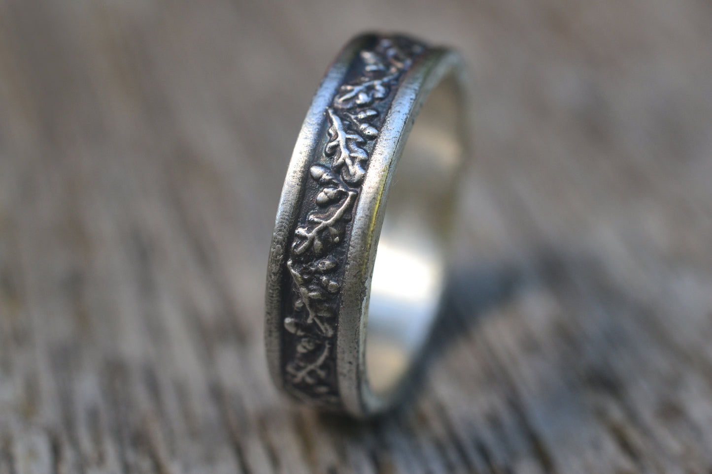 oak leaf and acorn pattern ring in 925 silver
