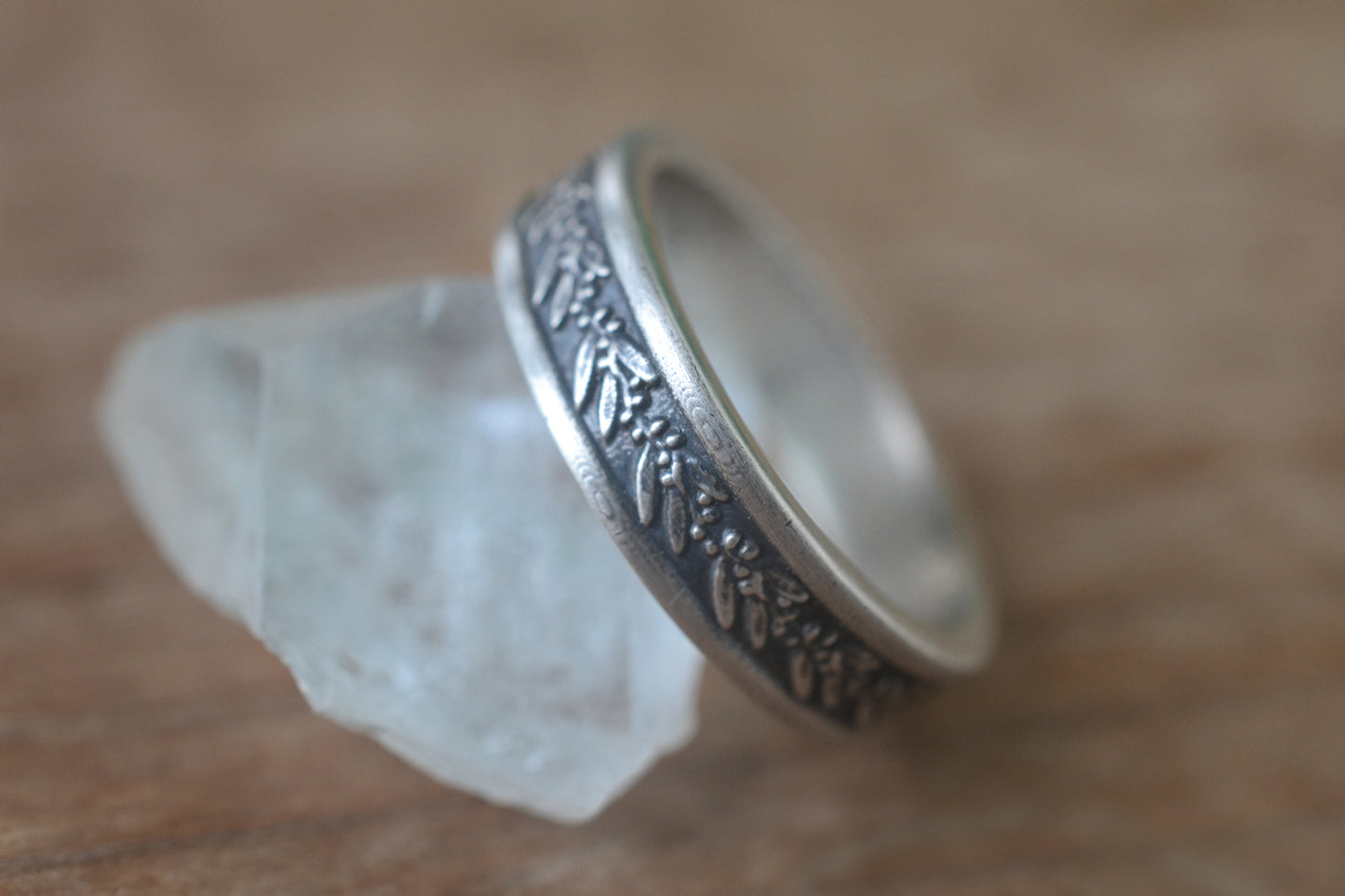 Bevelled Gum Leaf Wedding Ring in Silver