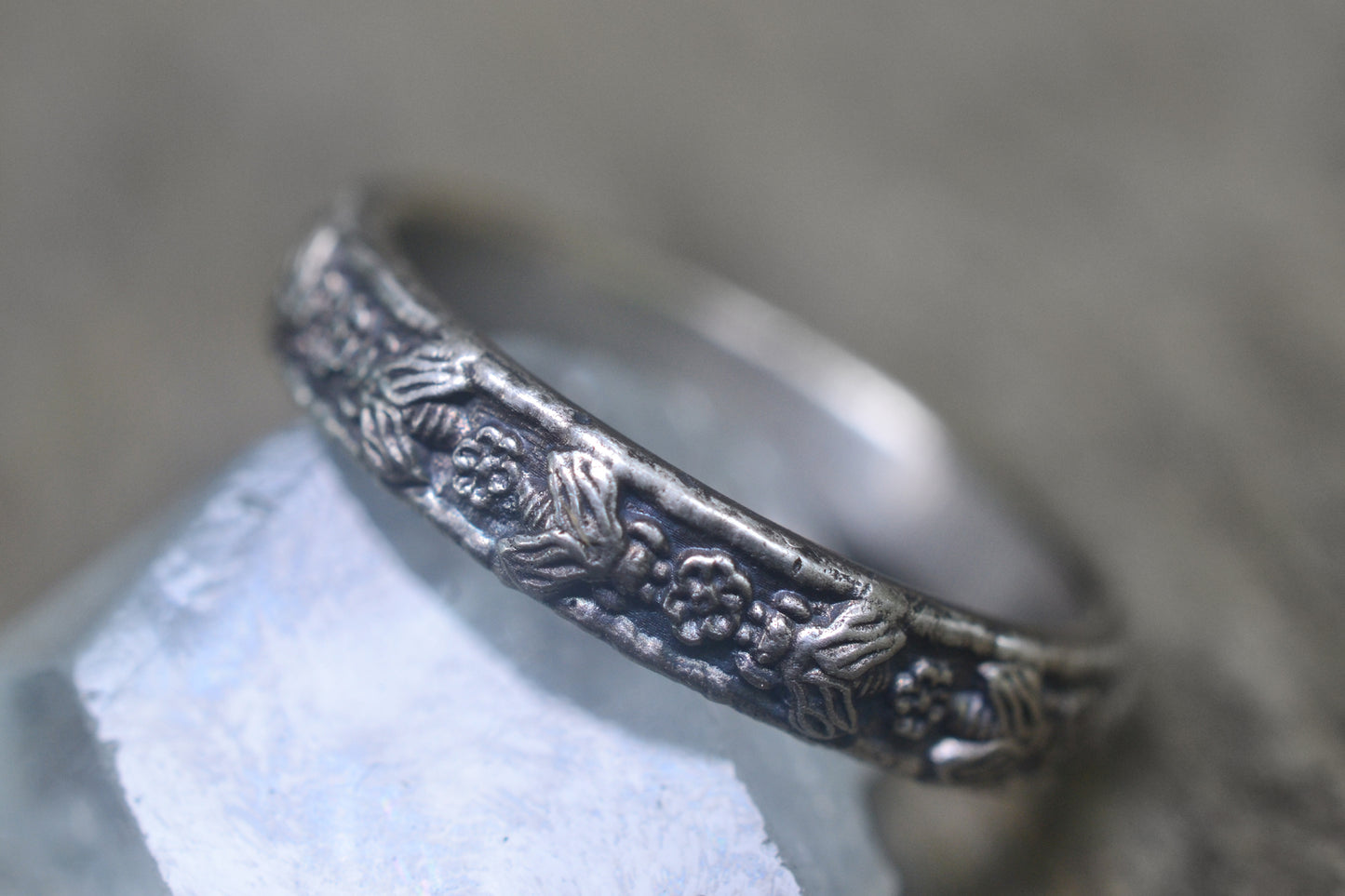 Oxidised Silver Honeybee & Flower Poesy Ring