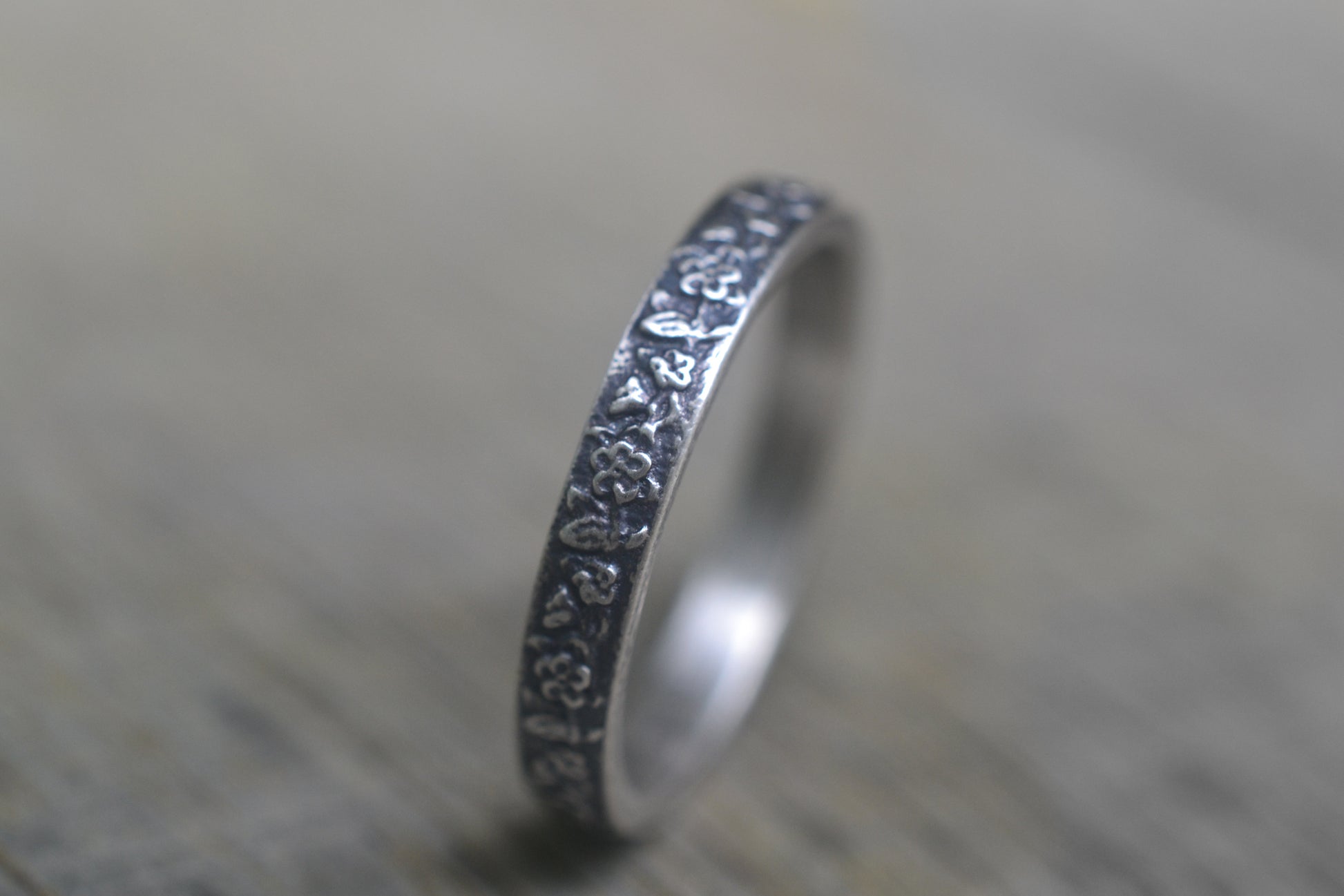 3mm Narrow Rose & Leaf Ring in Silver