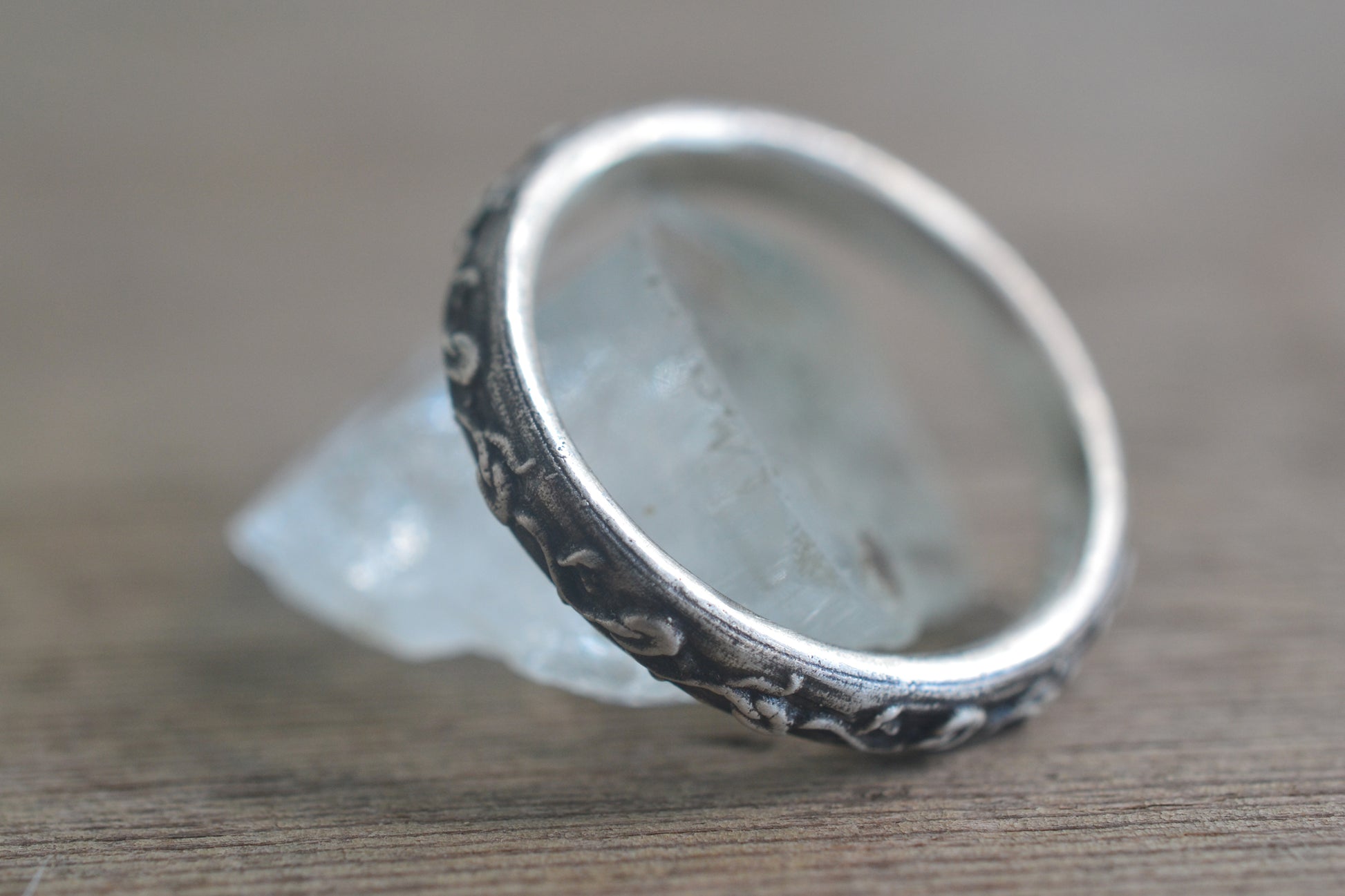 Elven inspired leaf pattern ring in oxidised silver