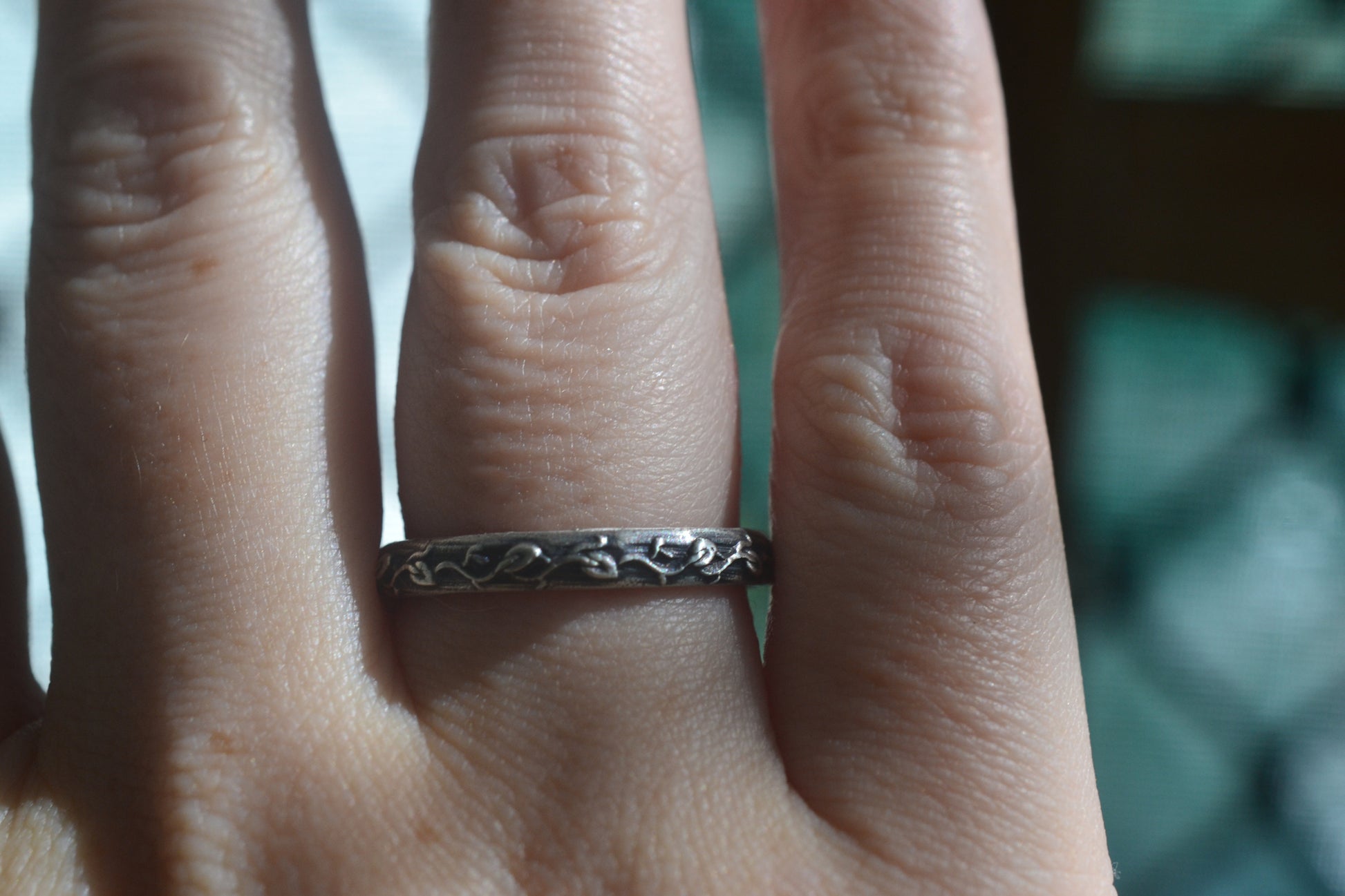women's dainty silver leaf band with oxidised finish