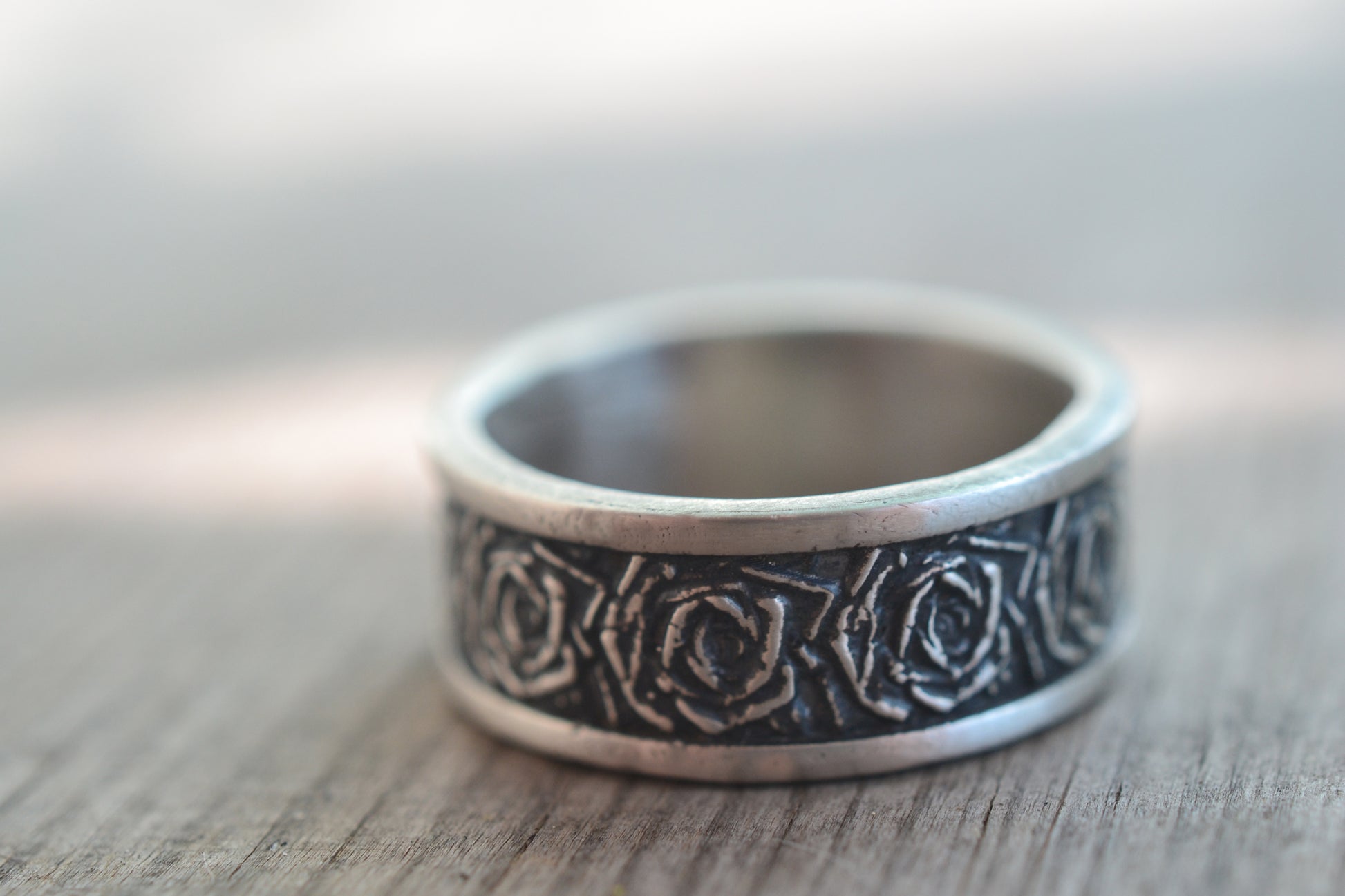 8mm Wide Rose Pattern Wedding Ring in Silver