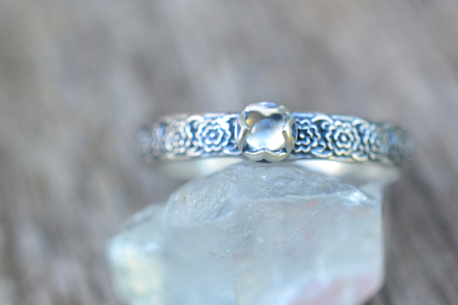3mm White Moonstone Bezel Ring With Flower Pattern