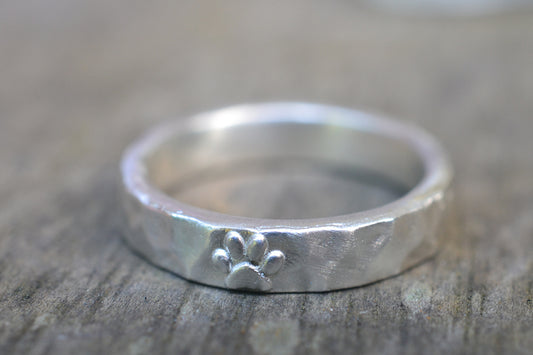 Sterling Silver Paw Print Ring With Hammered Finish