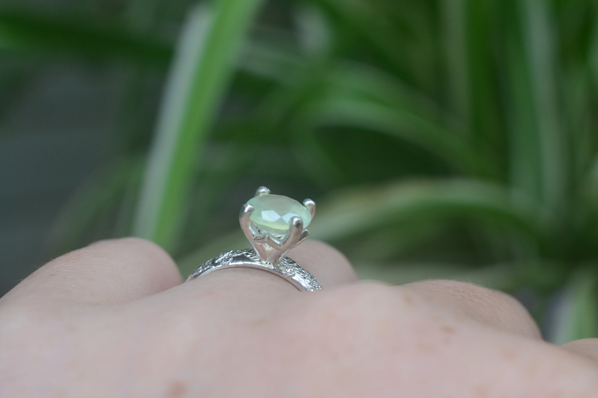 8mm Round Faceted Prehnite Stone Ring in Silver