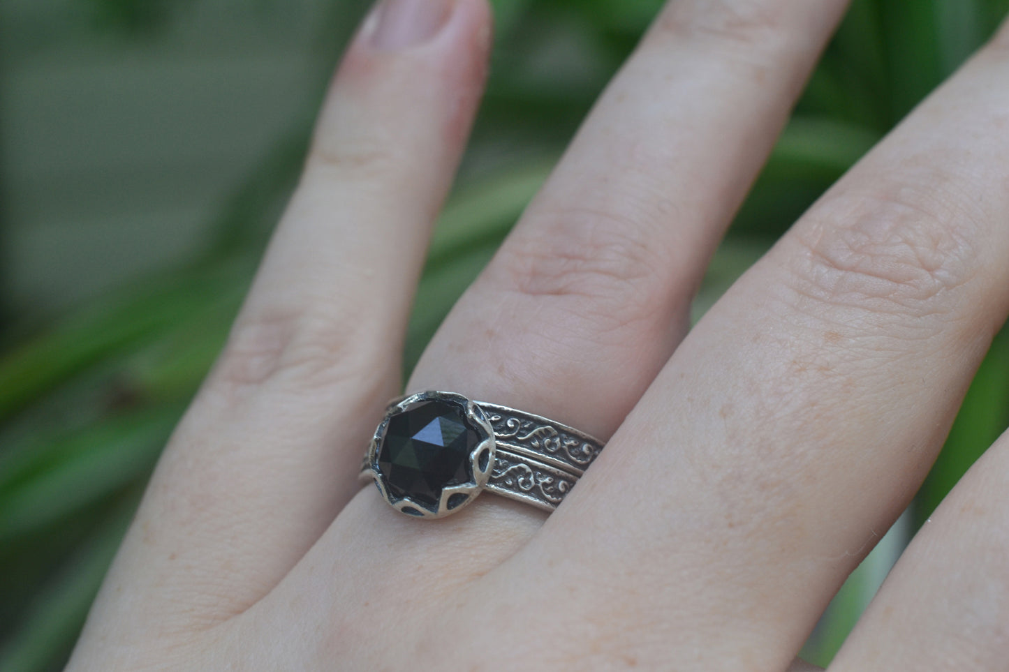 Black Spinel Cabochon Wedding Set in Silver