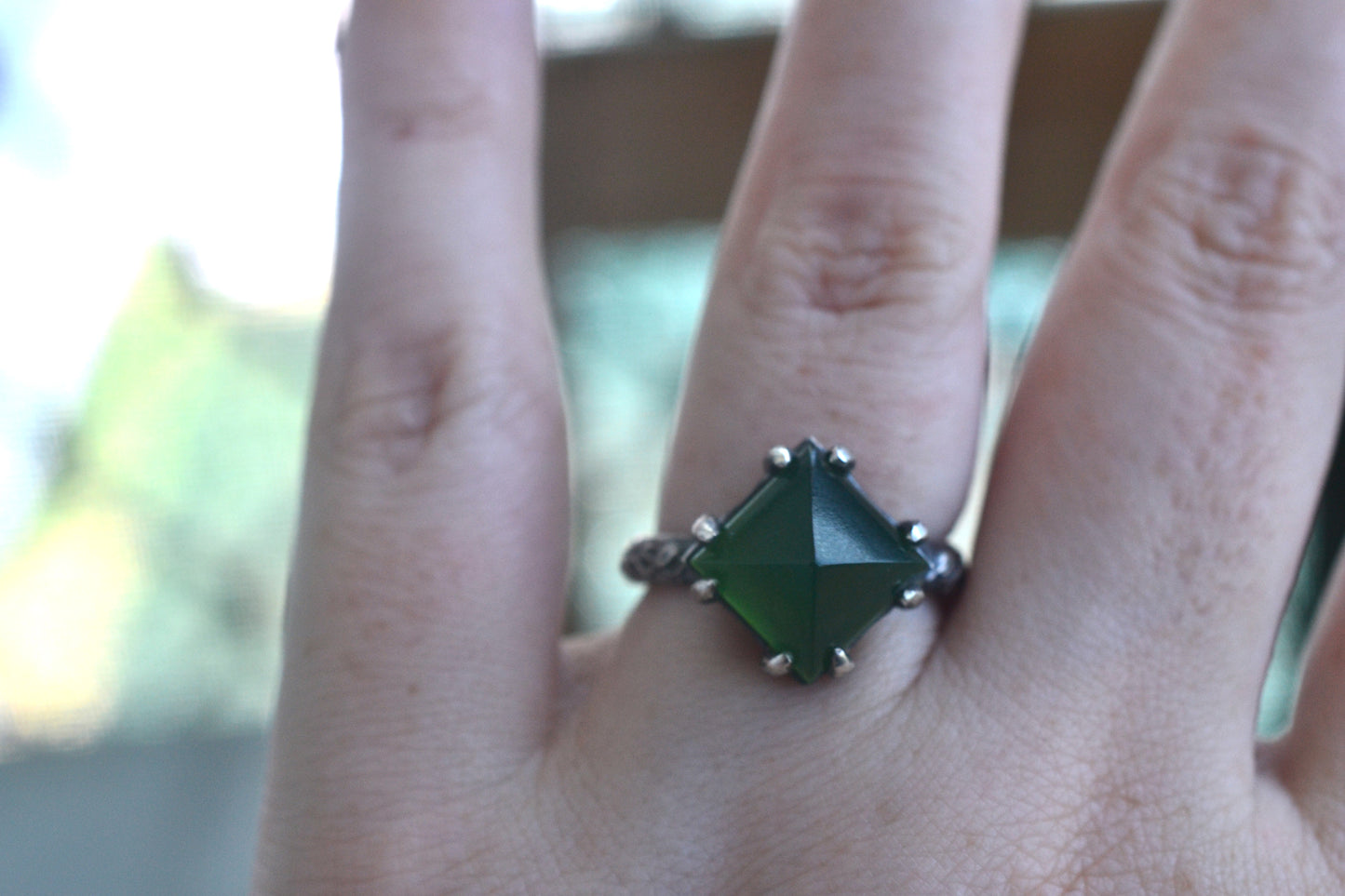 Serpentine Crystal Ring With Silver Leaf Pattern