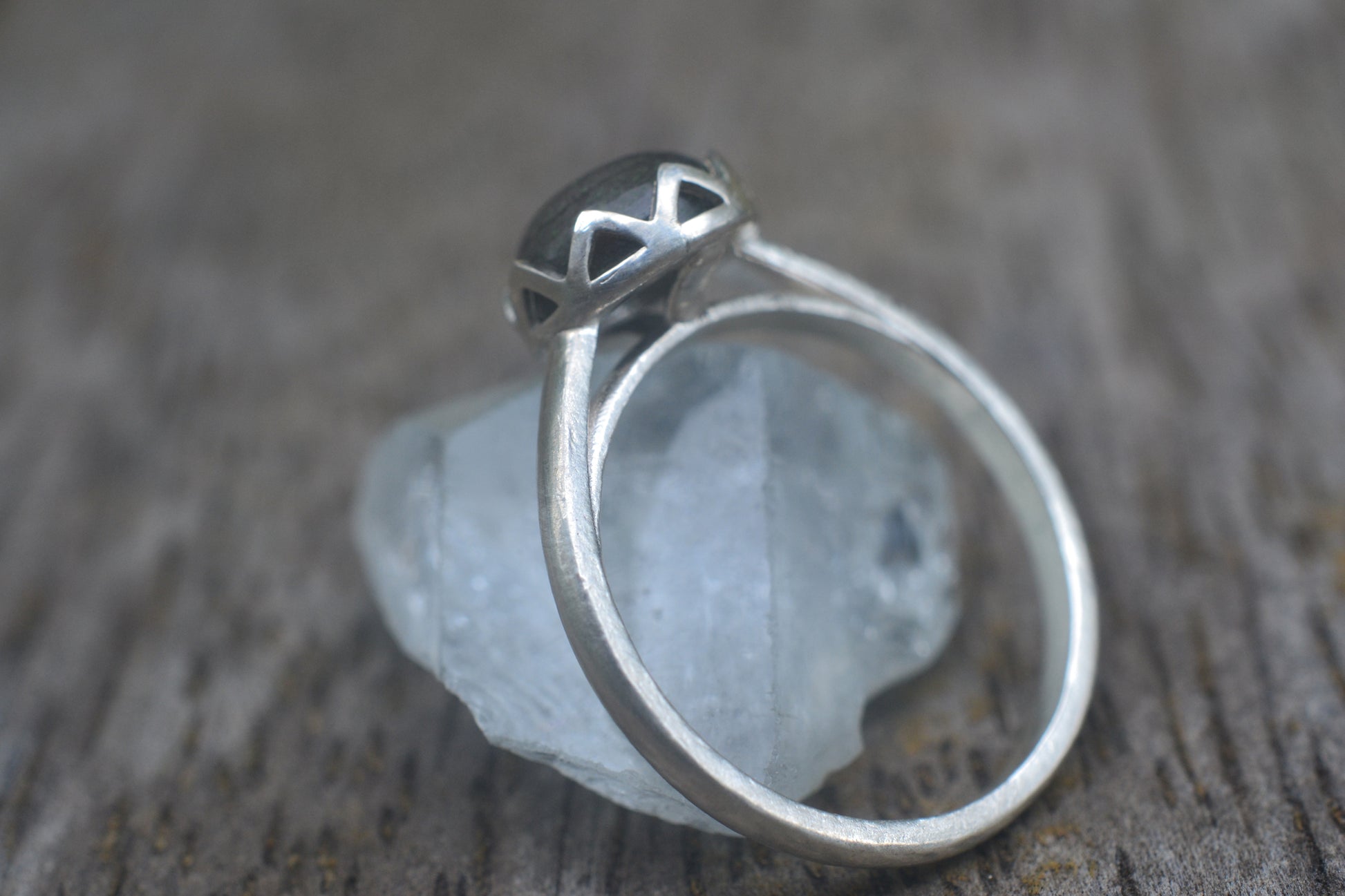 Simple Silver Sheen Obsidian Ring For Women