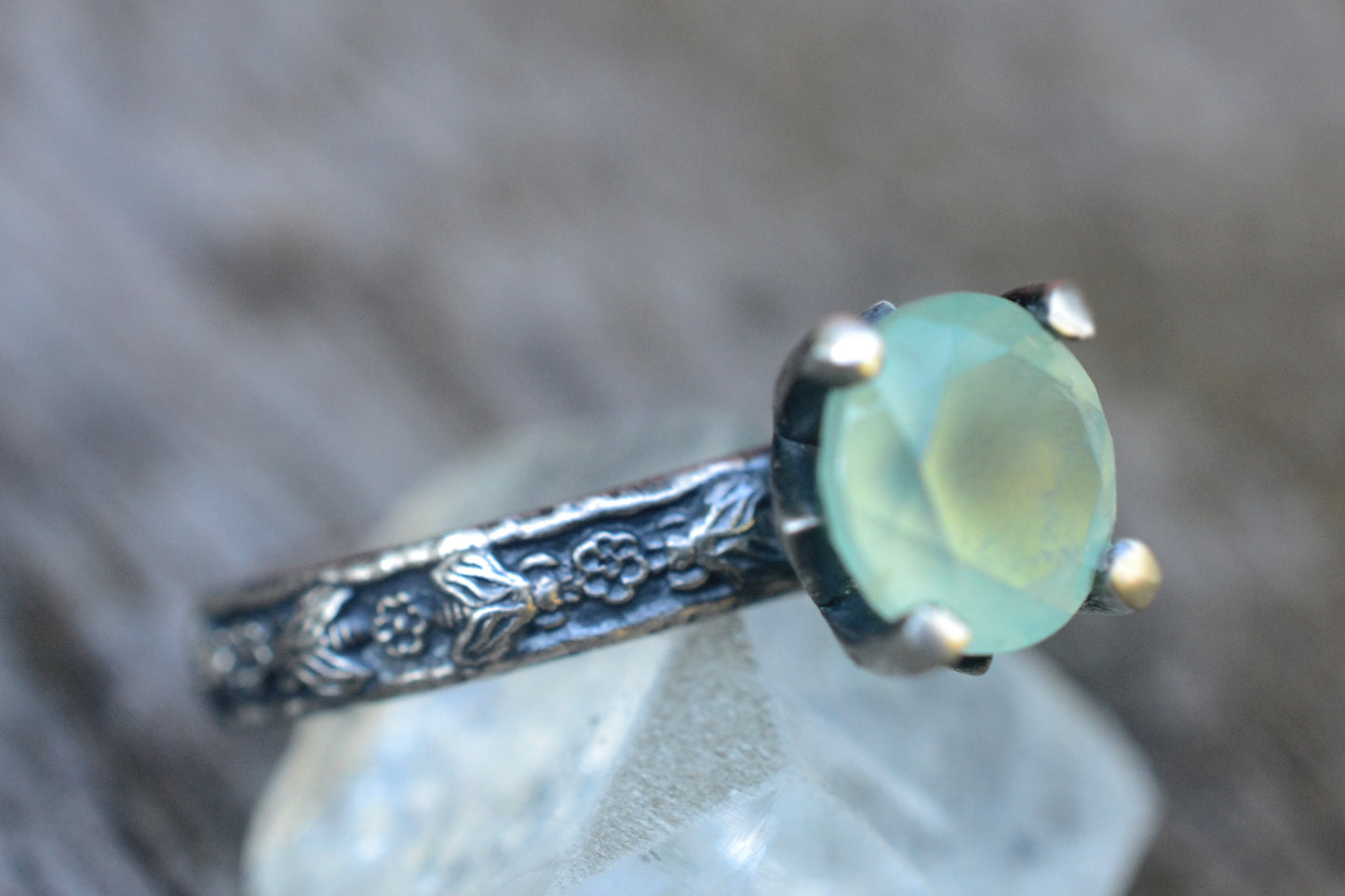 Natural Prehnite Ring With Rose & Bee Pattern