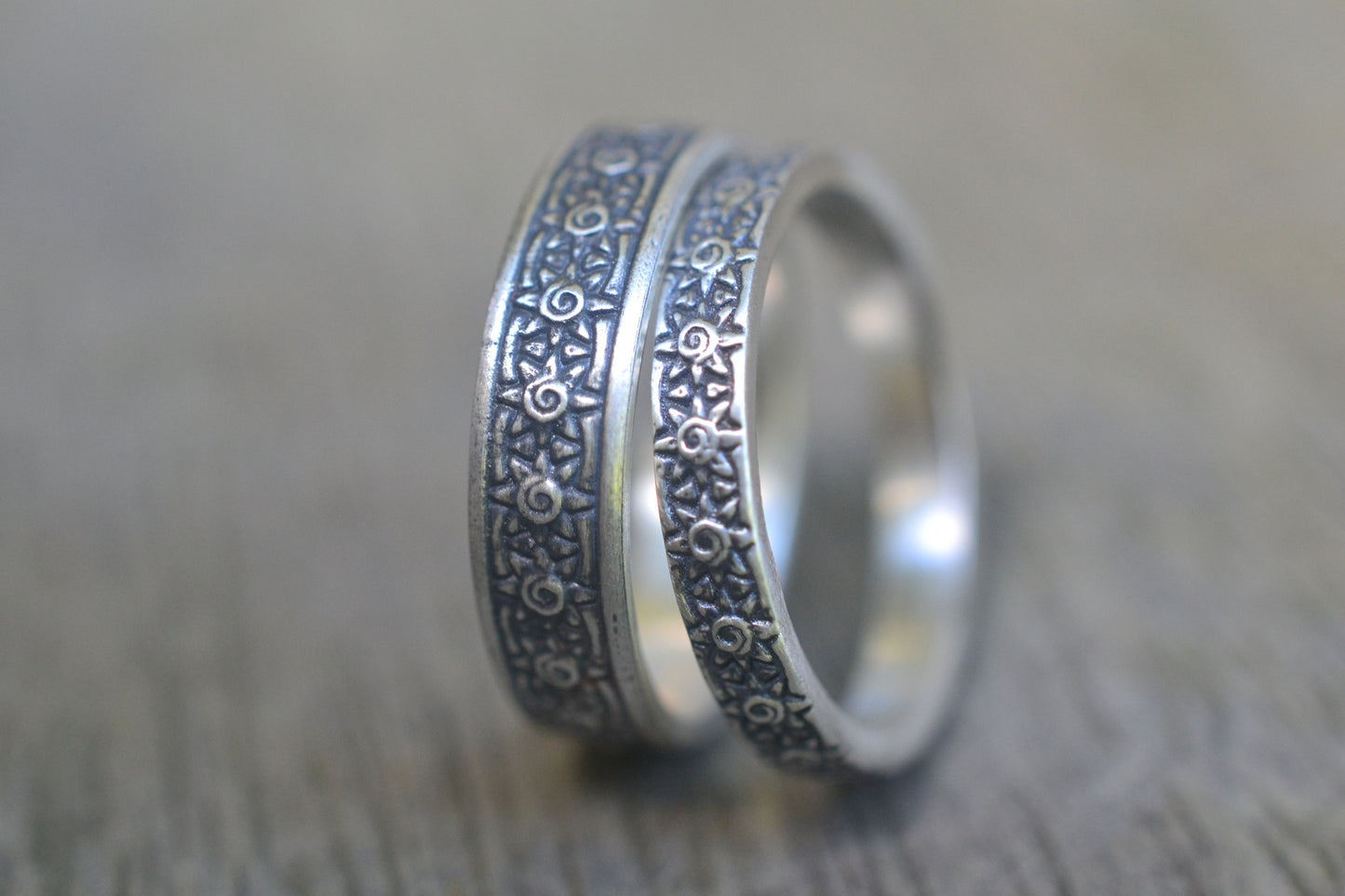 Couples Wedding Band Set With Sun Design