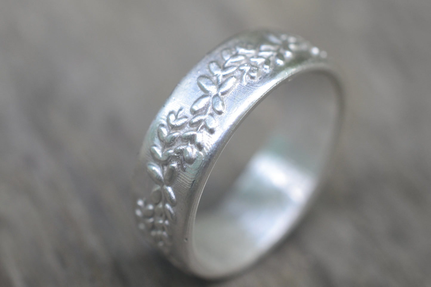 Sterling Silver Laurel Wreath Wedding Ring