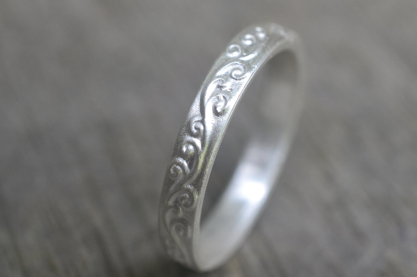 Narrow 3mm Swirl Wedding Band in Silver