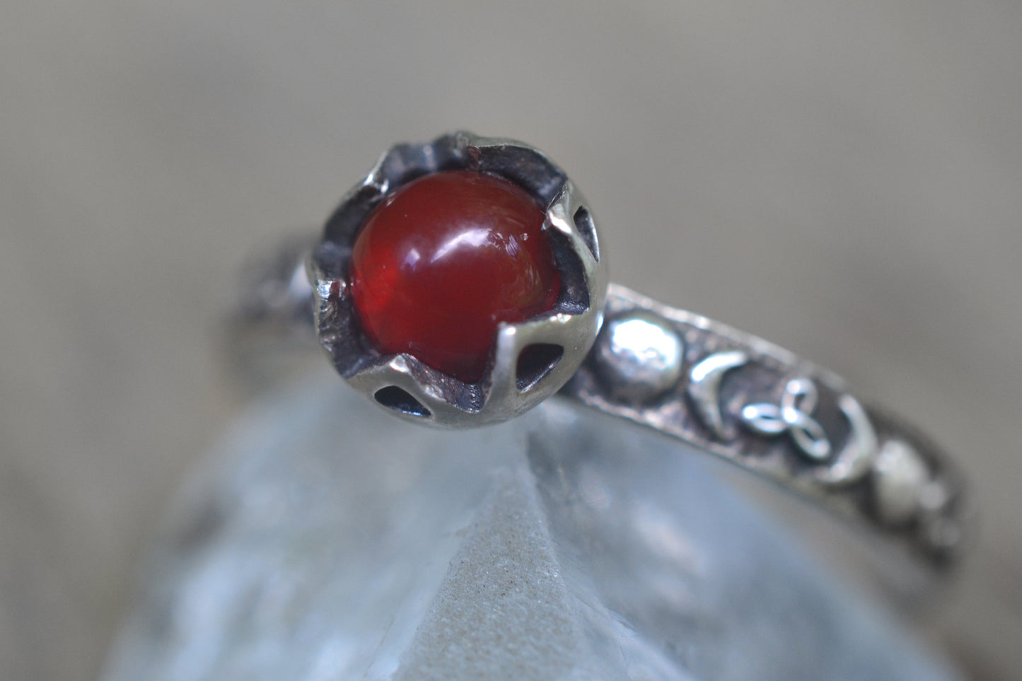 5mm Carnelian Triple Moon Goddess Ring